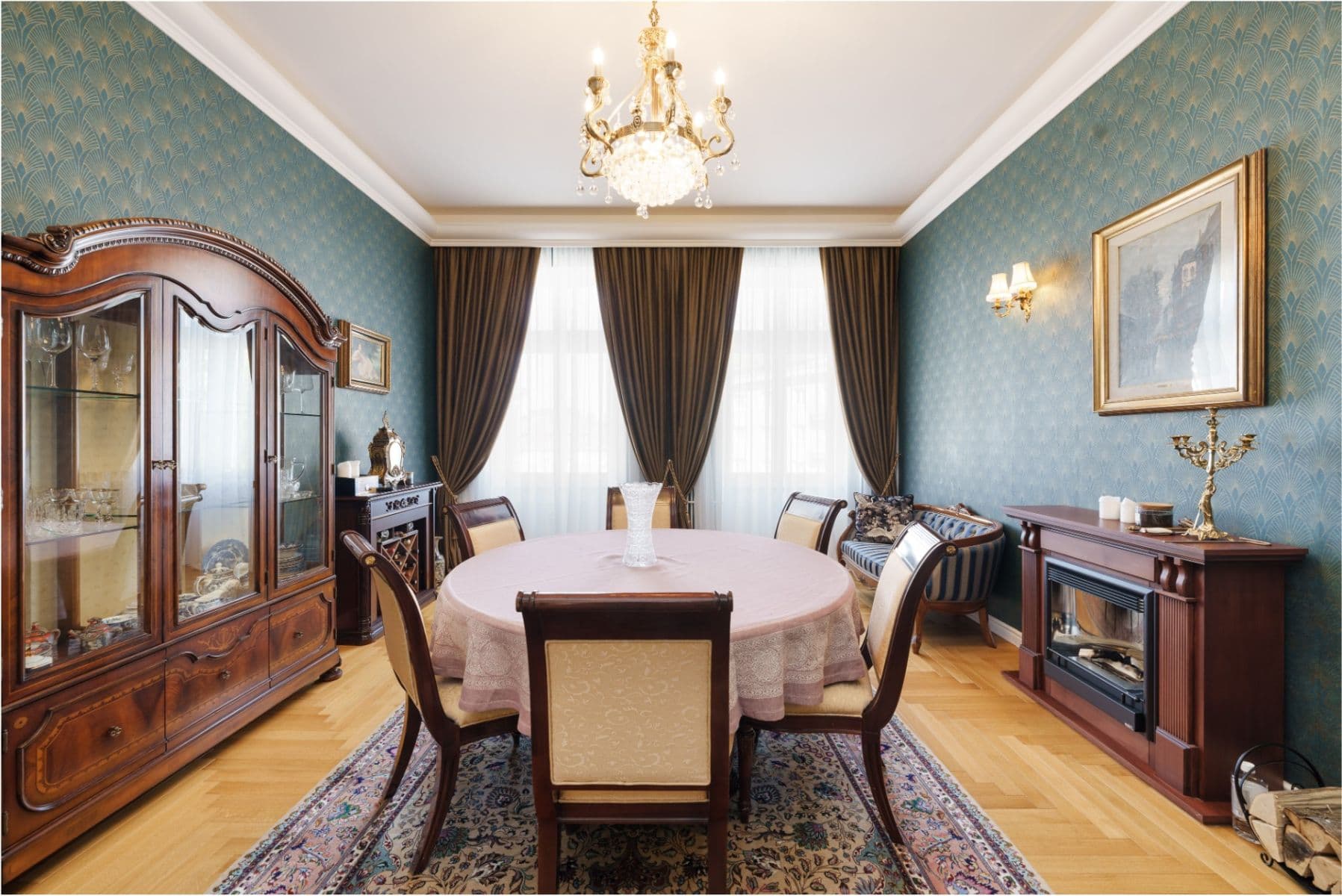 Prodej bytu 3+1 89 m², Vítězná, Karlovy Vary, Karlovarský kraj Prodej bytu 3+1 89 m², Vítězná, Karlovy Vary, Karlovarský kraj