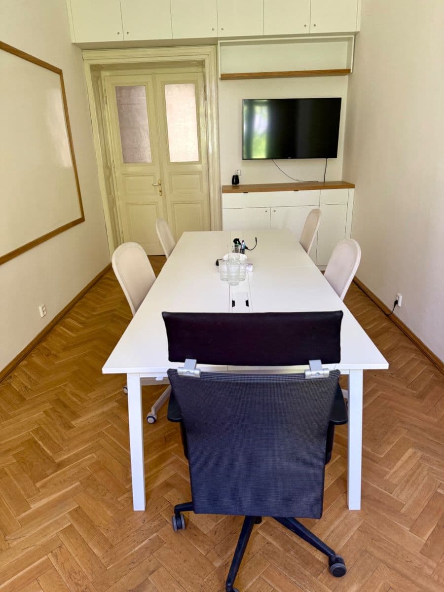 Pronájem kanceláře 20 m², Vinohradská, Praha, Praha Pronájem kanceláře 20 m², Vinohradská, Praha, Praha