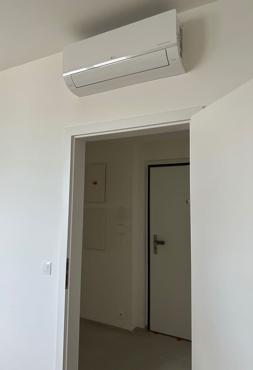 Pronájem bytu 2+kk 56 m², Kolbenova, Praha, Praha Pronájem bytu 2+kk 56 m², Kolbenova, Praha, Praha