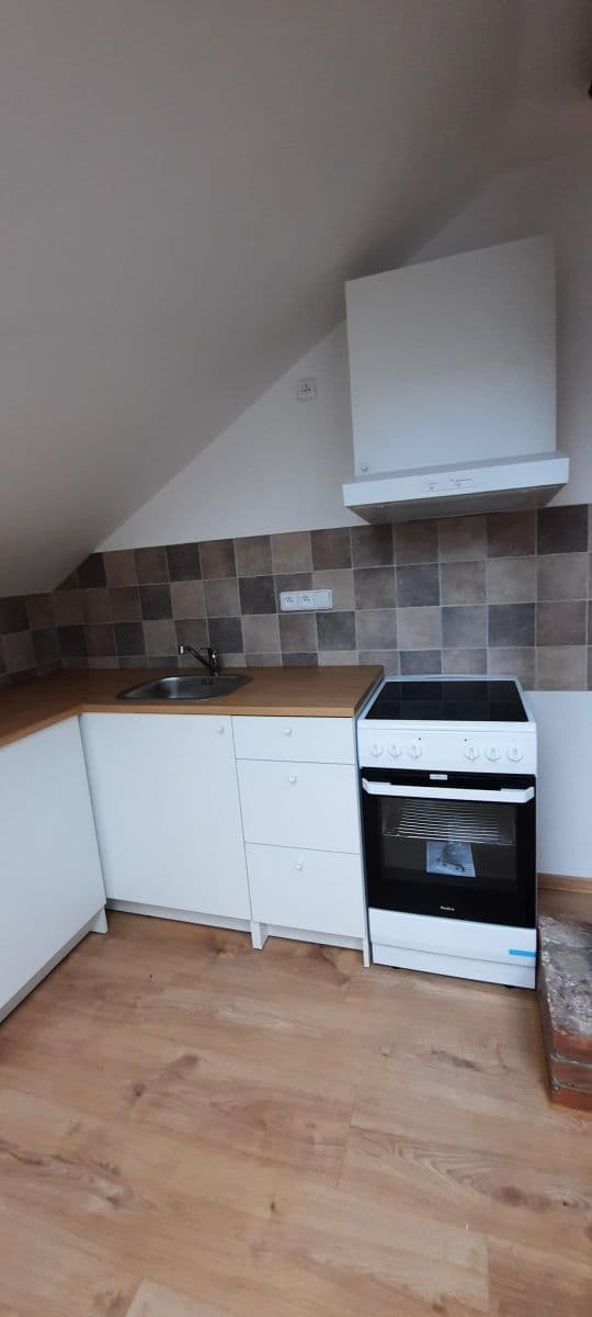 Pronájem bytu 2+kk 58 m², Chelčického, Úpice, Královéhradecký kraj Pronájem bytu 2+kk 58 m², Chelčického, Úpice, Královéhradecký kraj