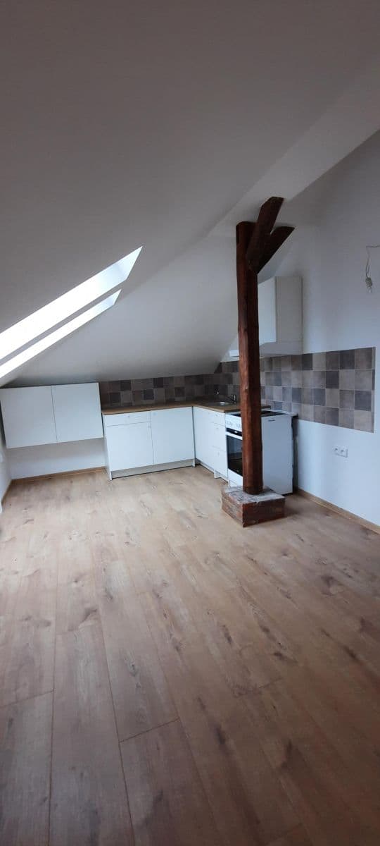 Pronájem bytu 2+kk 58 m², Chelčického, Úpice, Královéhradecký kraj Pronájem bytu 2+kk 58 m², Chelčického, Úpice, Královéhradecký kraj