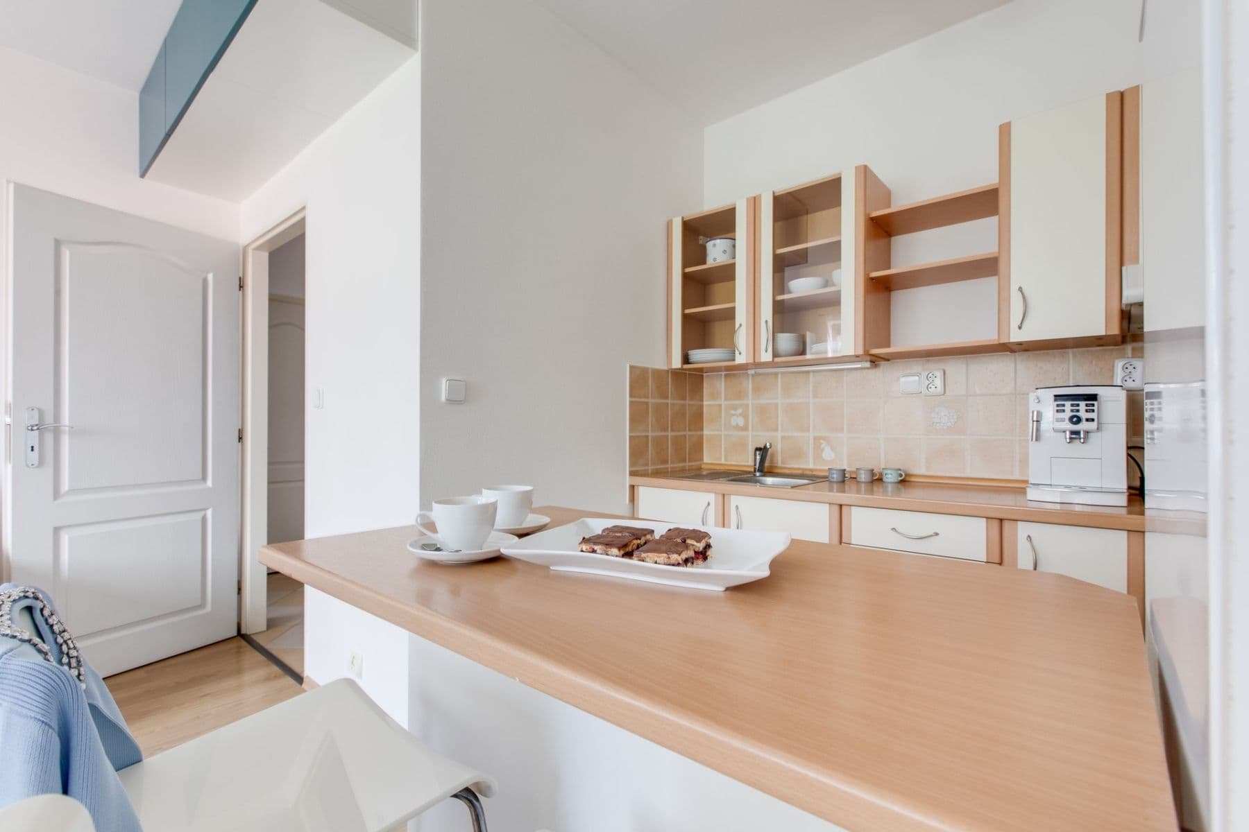 Pronájem bytu 2+kk 38 m², Přípotoční, Praha, Praha Pronájem bytu 2+kk 38 m², Přípotoční, Praha, Praha