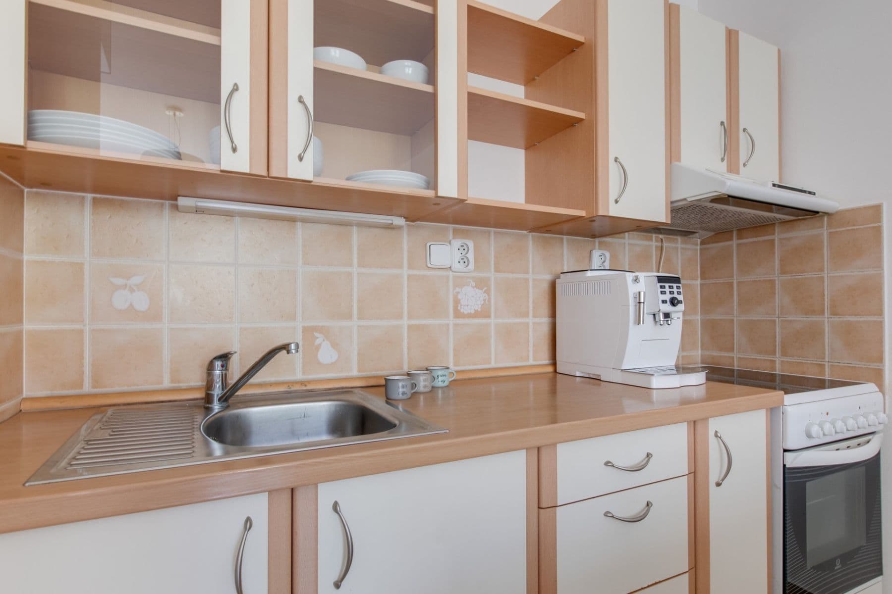 Pronájem bytu 2+kk 38 m², Přípotoční, Praha, Praha Pronájem bytu 2+kk 38 m², Přípotoční, Praha, Praha