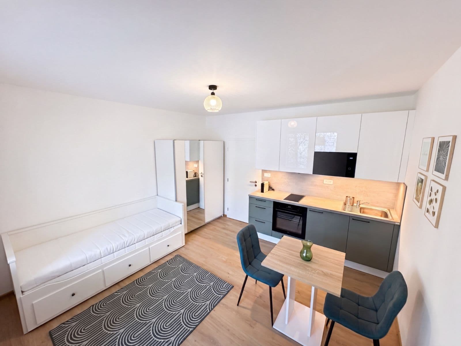 Prodej bytu 1+kk 25 m², Bratislavská, Brno, Jihomoravský kraj Prodej bytu 1+kk 25 m², Bratislavská, Brno, Jihomoravský kraj