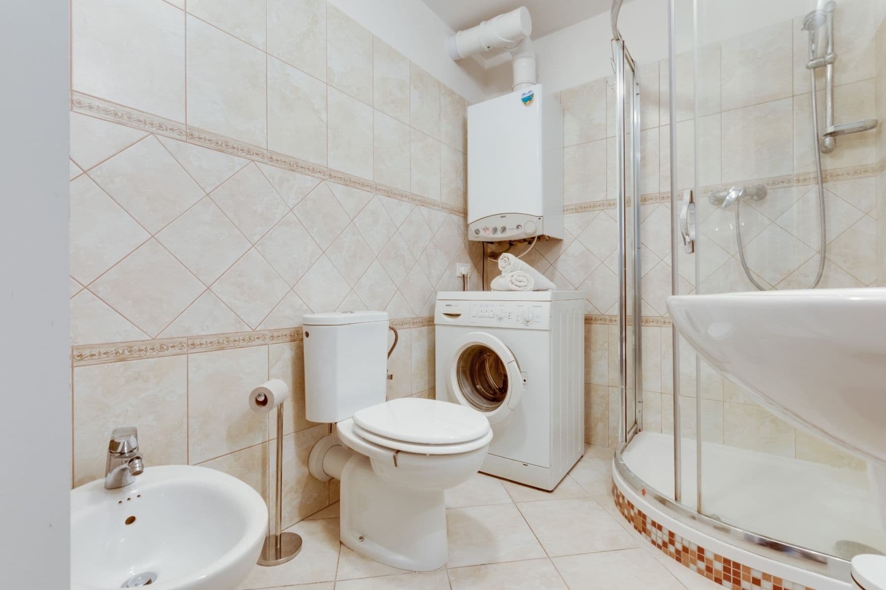 Pronájem bytu 1+1 45 m², Plzeňská, Praha, Praha Pronájem bytu 1+1 45 m², Plzeňská, Praha, Praha
