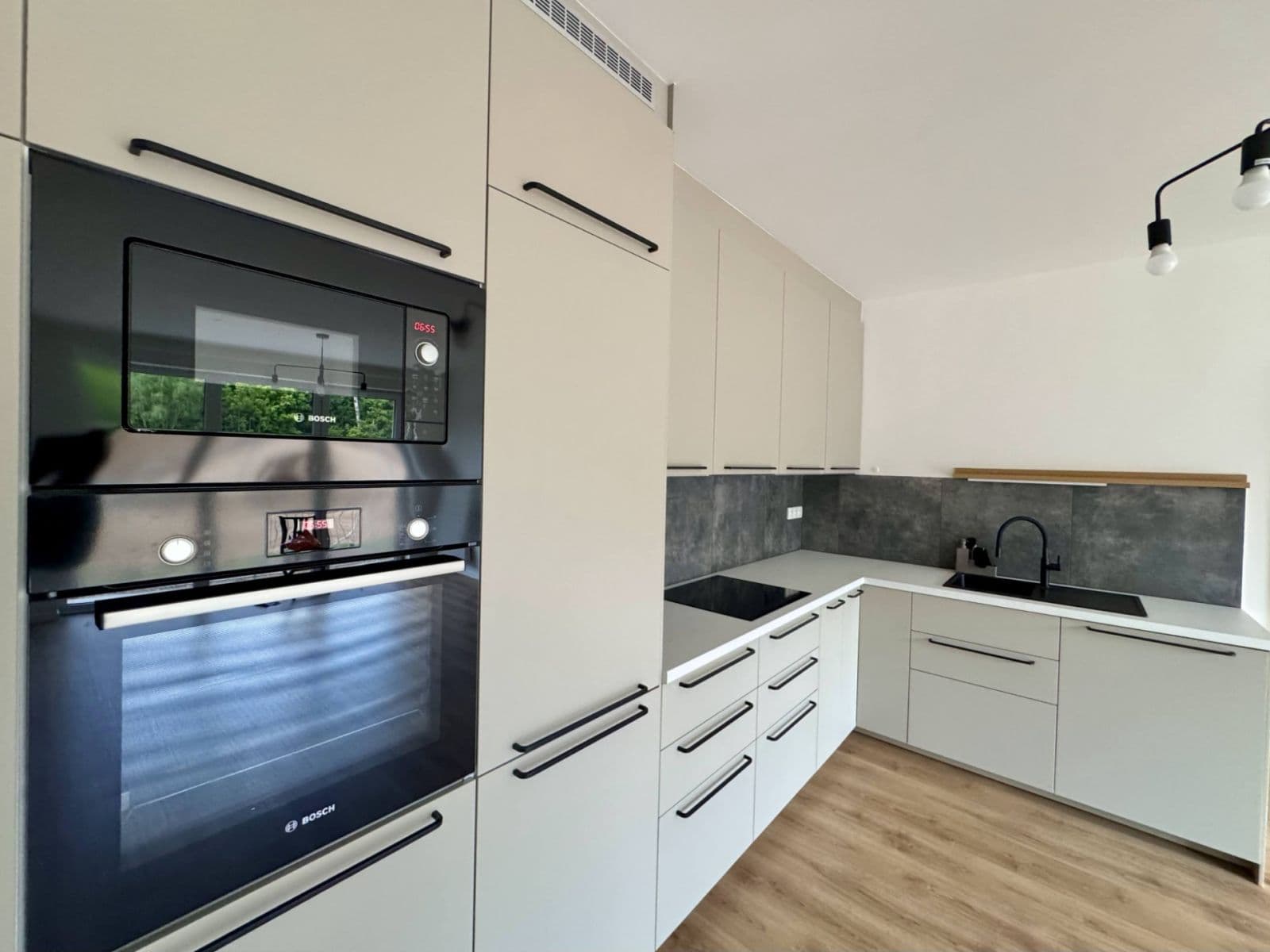 Pronájem bytu 3+kk 75 m², Suchánkova, Benešov, Středočeský kraj Pronájem bytu 3+kk 75 m², Suchánkova, Benešov, Středočeský kraj