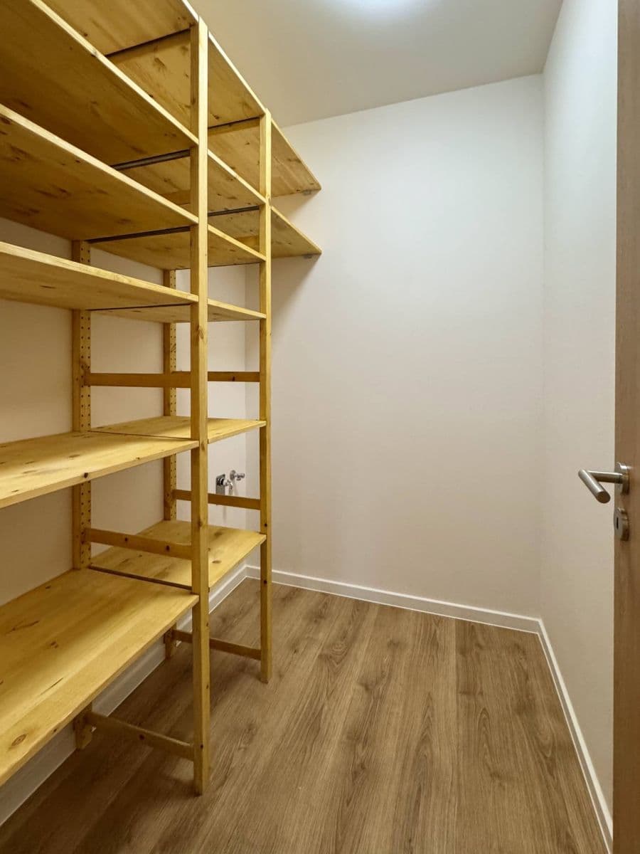 Pronájem bytu 3+kk 75 m², Suchánkova, Benešov, Středočeský kraj Pronájem bytu 3+kk 75 m², Suchánkova, Benešov, Středočeský kraj