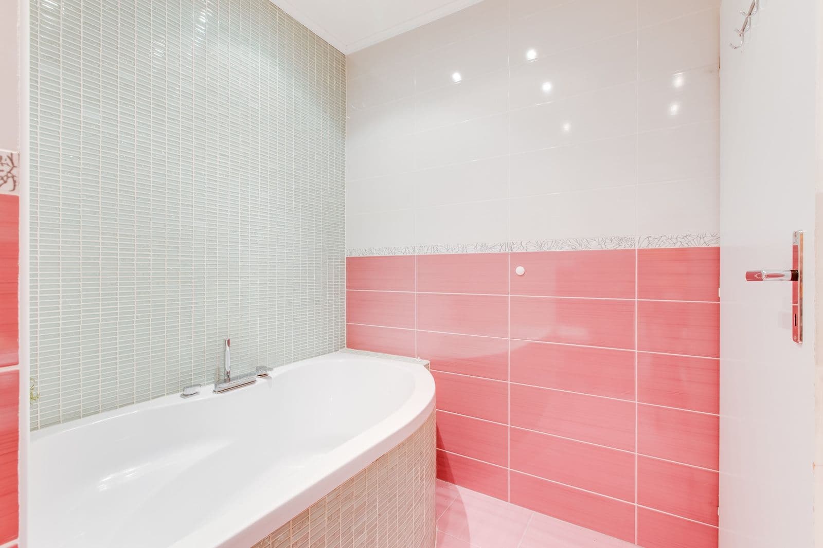 Pronájem bytu 3+1 62 m², Zálesí, Praha, Praha Pronájem bytu 3+1 62 m², Zálesí, Praha, Praha