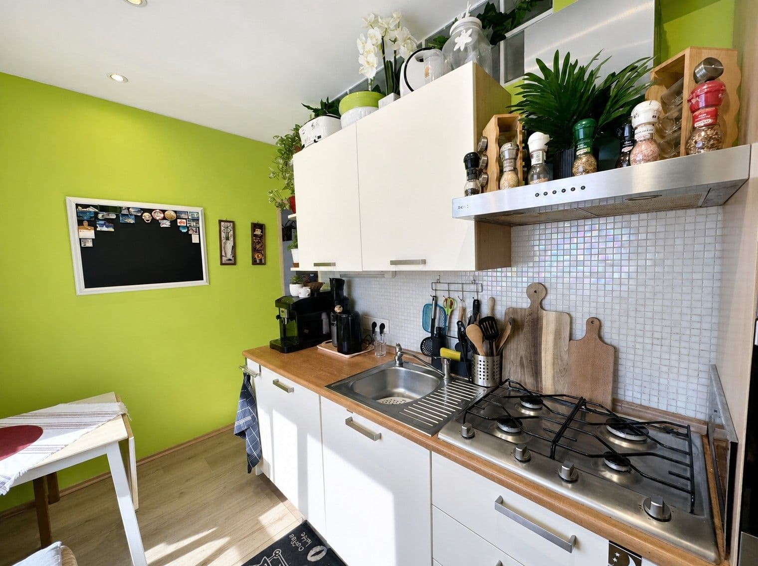 Prodej bytu 3+1 72 m², Topolová, Praha, Praha Prodej bytu 3+1 72 m², Topolová, Praha, Praha