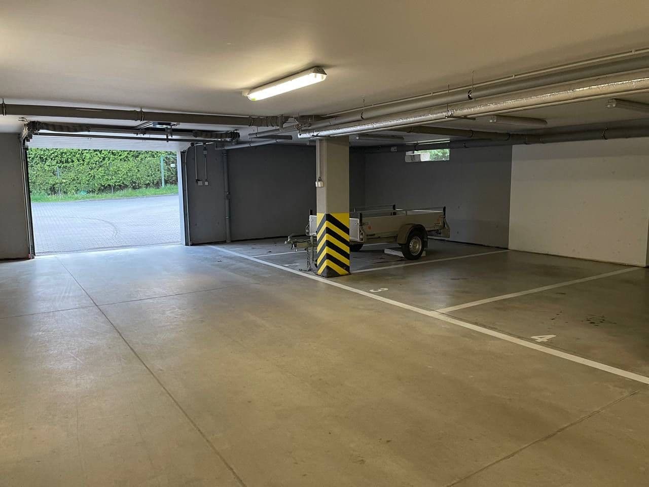 Pronájem garáže 12 m², Fantova, Brno, Jihomoravský kraj Pronájem garáže 12 m², Fantova, Brno, Jihomoravský kraj