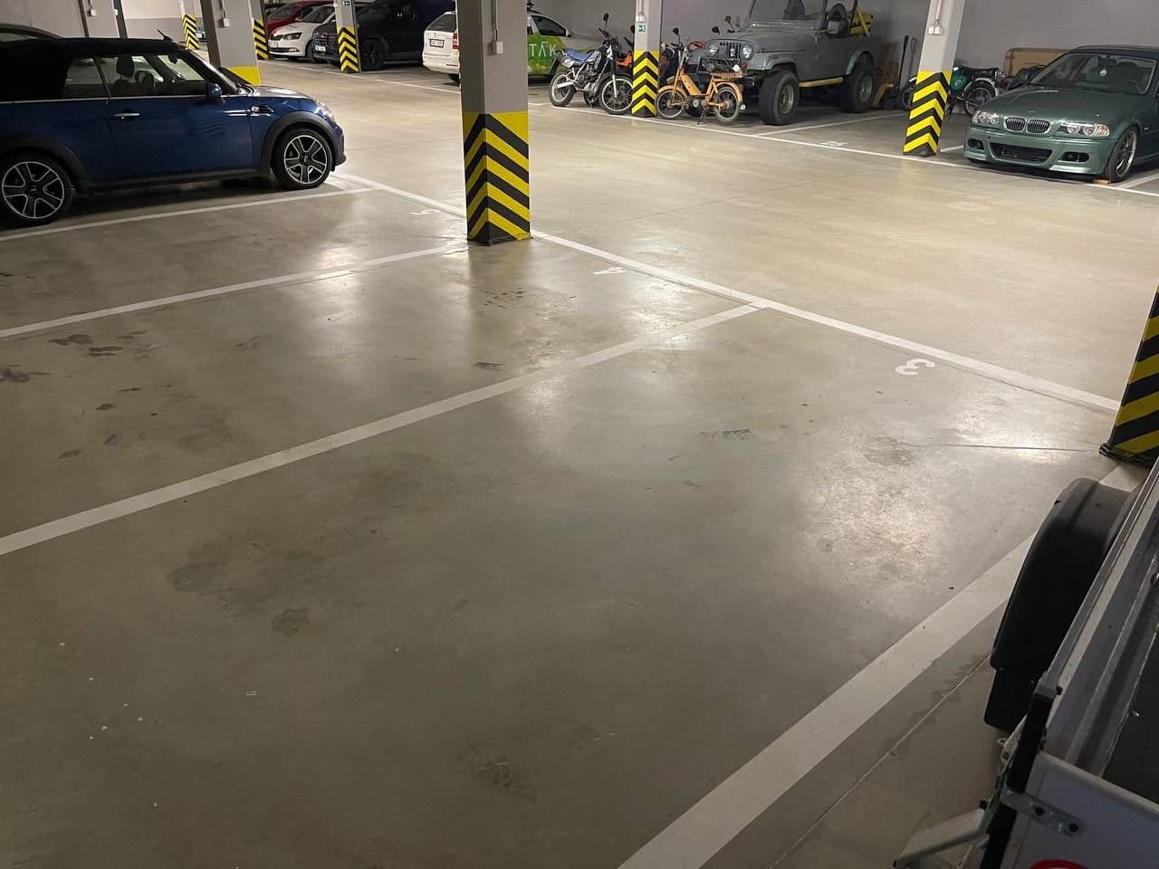Pronájem garáže 12 m², Fantova, Brno, Jihomoravský kraj Pronájem garáže 12 m², Fantova, Brno, Jihomoravský kraj
