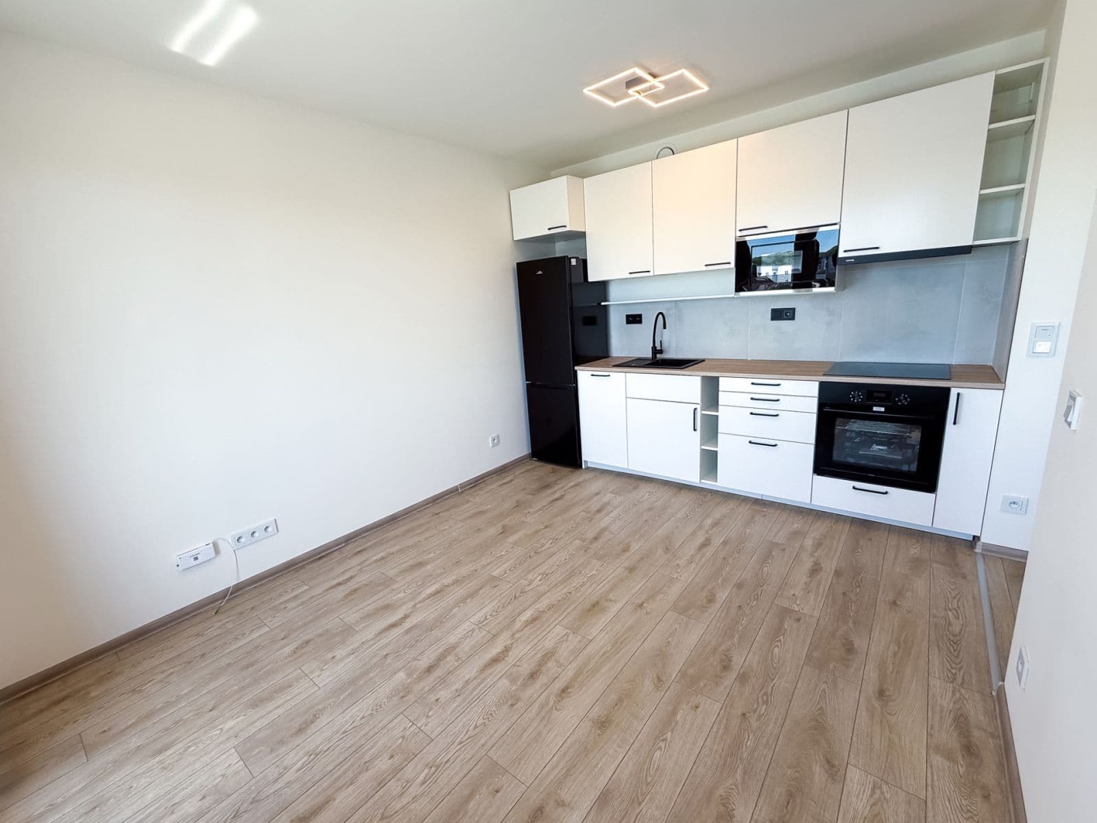 Pronájem bytu 1+kk 30 m², Arnošta Staňka, Praha, Praha Pronájem bytu 1+kk 30 m², Arnošta Staňka, Praha, Praha