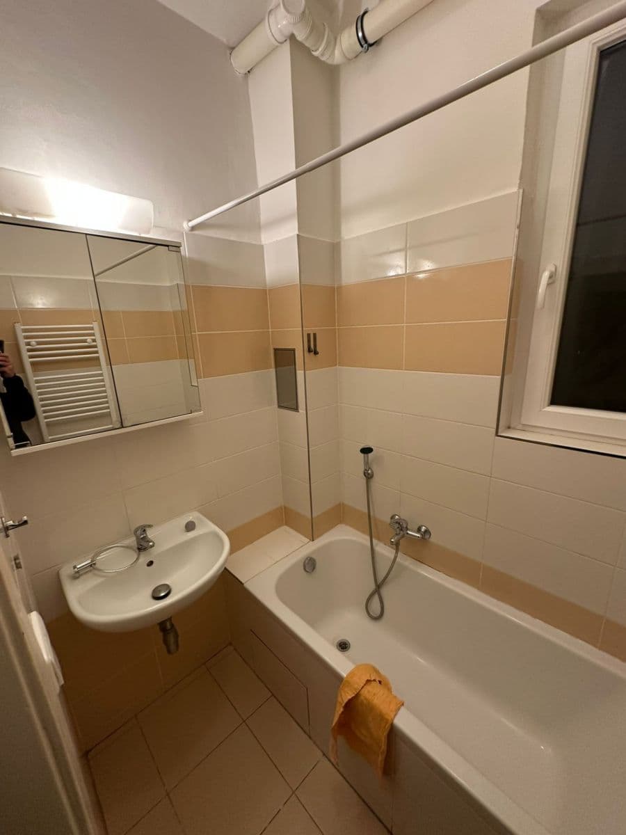Pronájem bytu 3+kk 77 m², Kafkova, Praha, Praha Pronájem bytu 3+kk 77 m², Kafkova, Praha, Praha