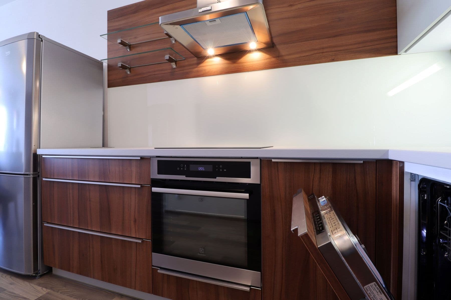 Pronájem bytu 2+kk 61 m², Hlučkova, Praha, Praha Pronájem bytu 2+kk 61 m², Hlučkova, Praha, Praha