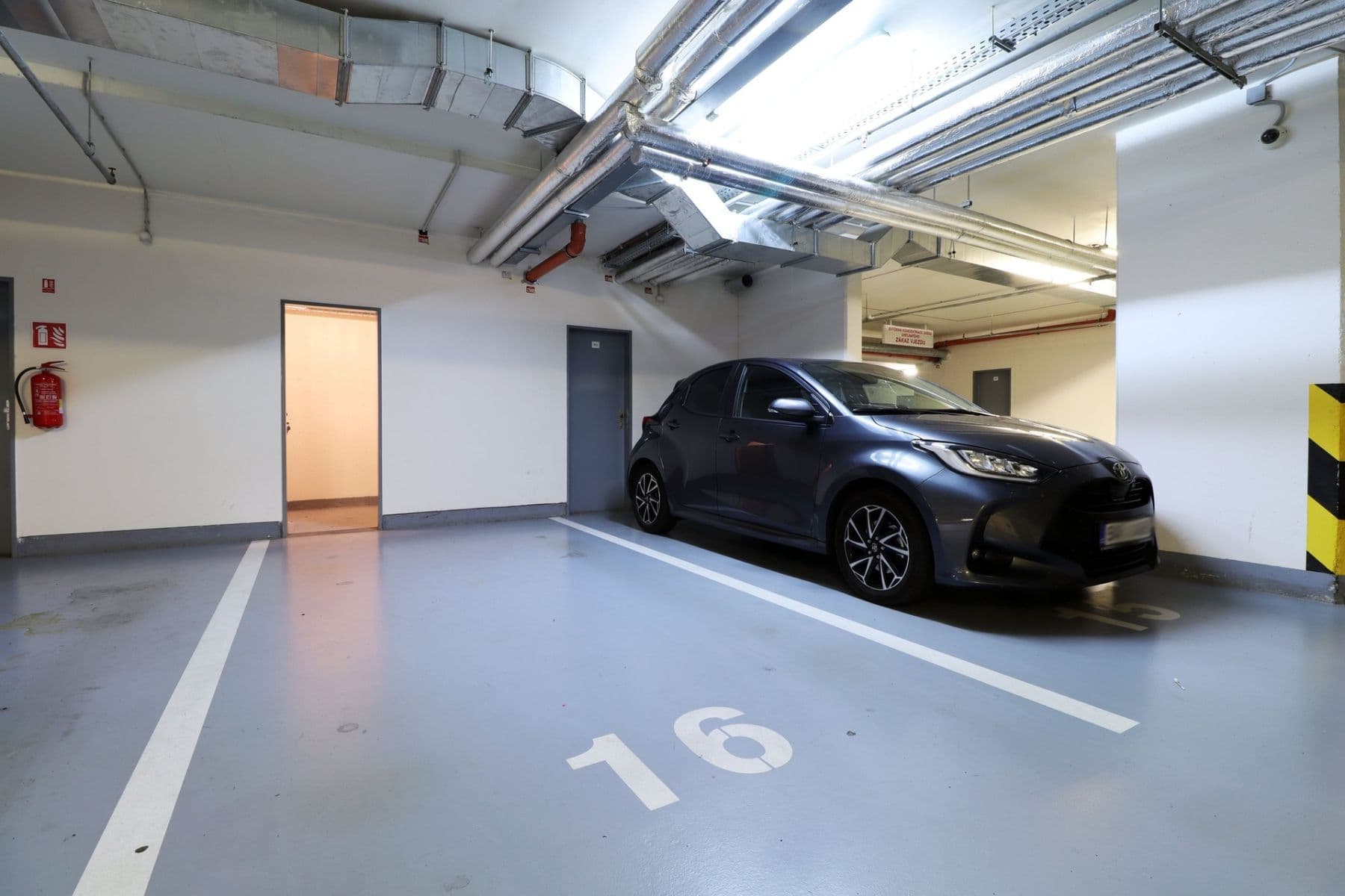 Pronájem bytu 2+kk 61 m², Hlučkova, Praha, Praha Pronájem bytu 2+kk 61 m², Hlučkova, Praha, Praha