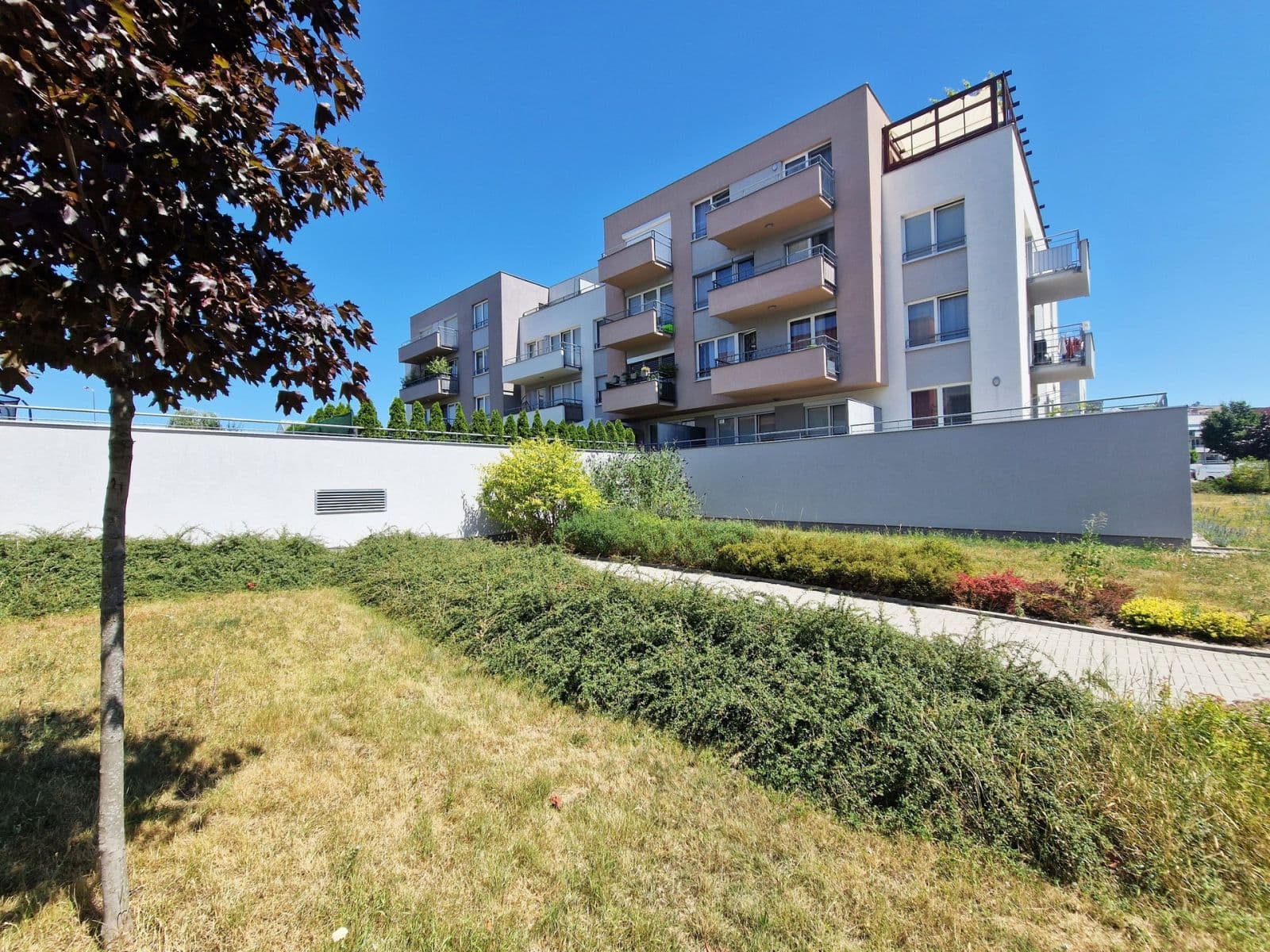 Pronájem bytu 2+kk 61 m², Hlučkova, Praha, Praha Pronájem bytu 2+kk 61 m², Hlučkova, Praha, Praha