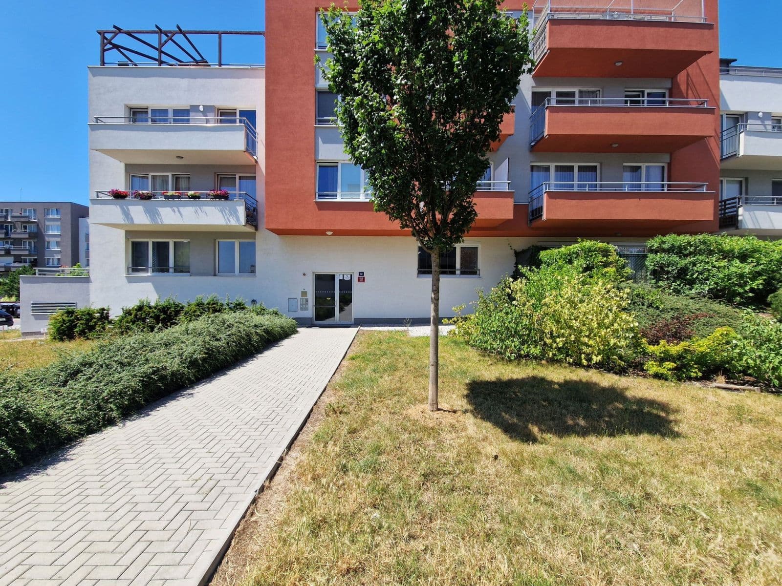Pronájem bytu 2+kk 61 m², Hlučkova, Praha, Praha Pronájem bytu 2+kk 61 m², Hlučkova, Praha, Praha