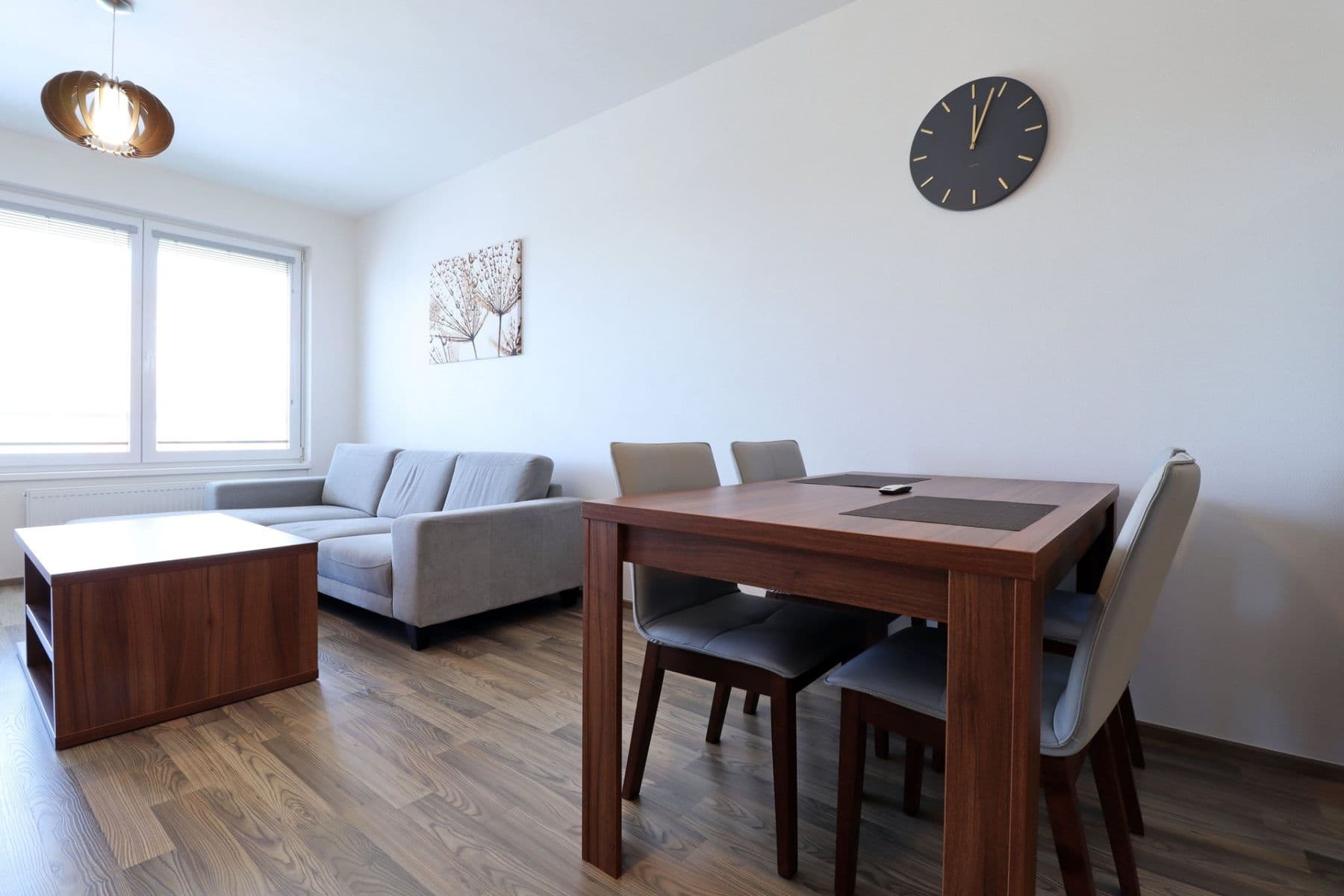 Pronájem bytu 2+kk 61 m², Hlučkova, Praha, Praha Pronájem bytu 2+kk 61 m², Hlučkova, Praha, Praha