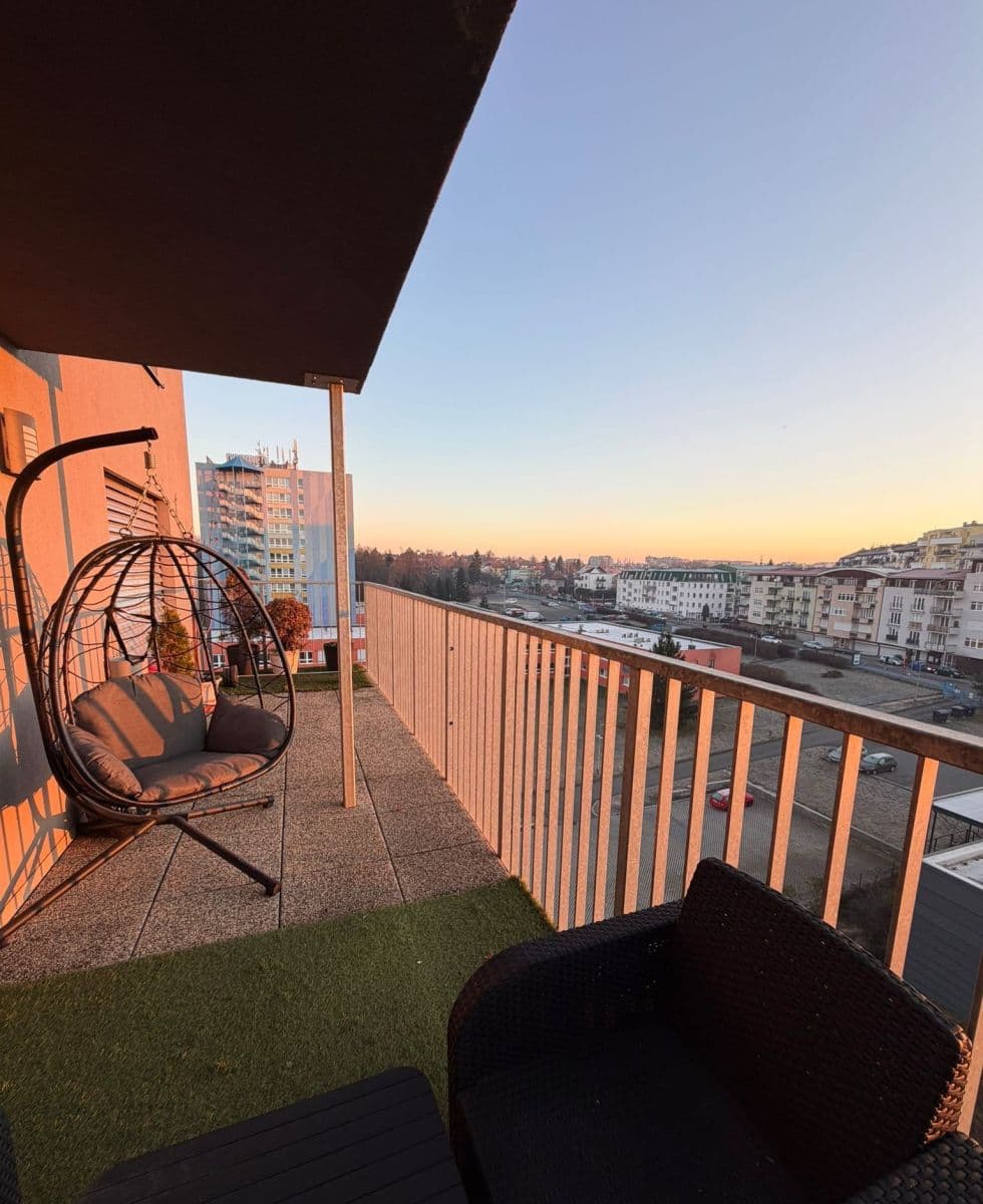 Prodej bytu 2+kk 42 m², Za černým mostem, Praha, Praha Prodej bytu 2+kk 42 m², Za černým mostem, Praha, Praha