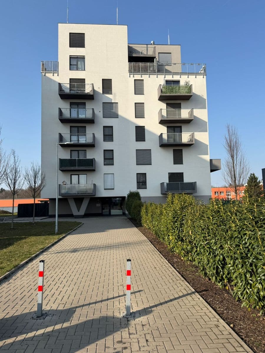 Prodej bytu 2+kk 42 m², Za černým mostem, Praha, Praha Prodej bytu 2+kk 42 m², Za černým mostem, Praha, Praha