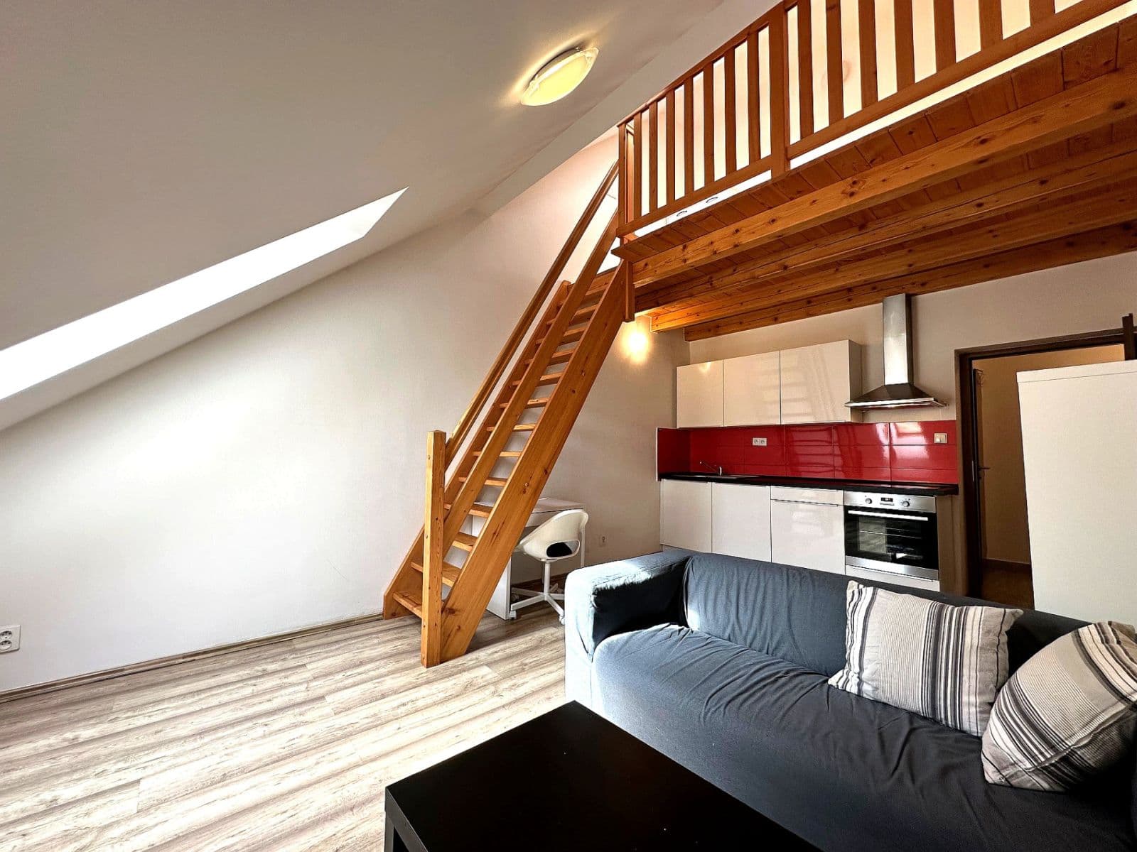 Pronájem bytu 1+kk 35 m², Čestmírova, Praha, Praha Pronájem bytu 1+kk 35 m², Čestmírova, Praha, Praha