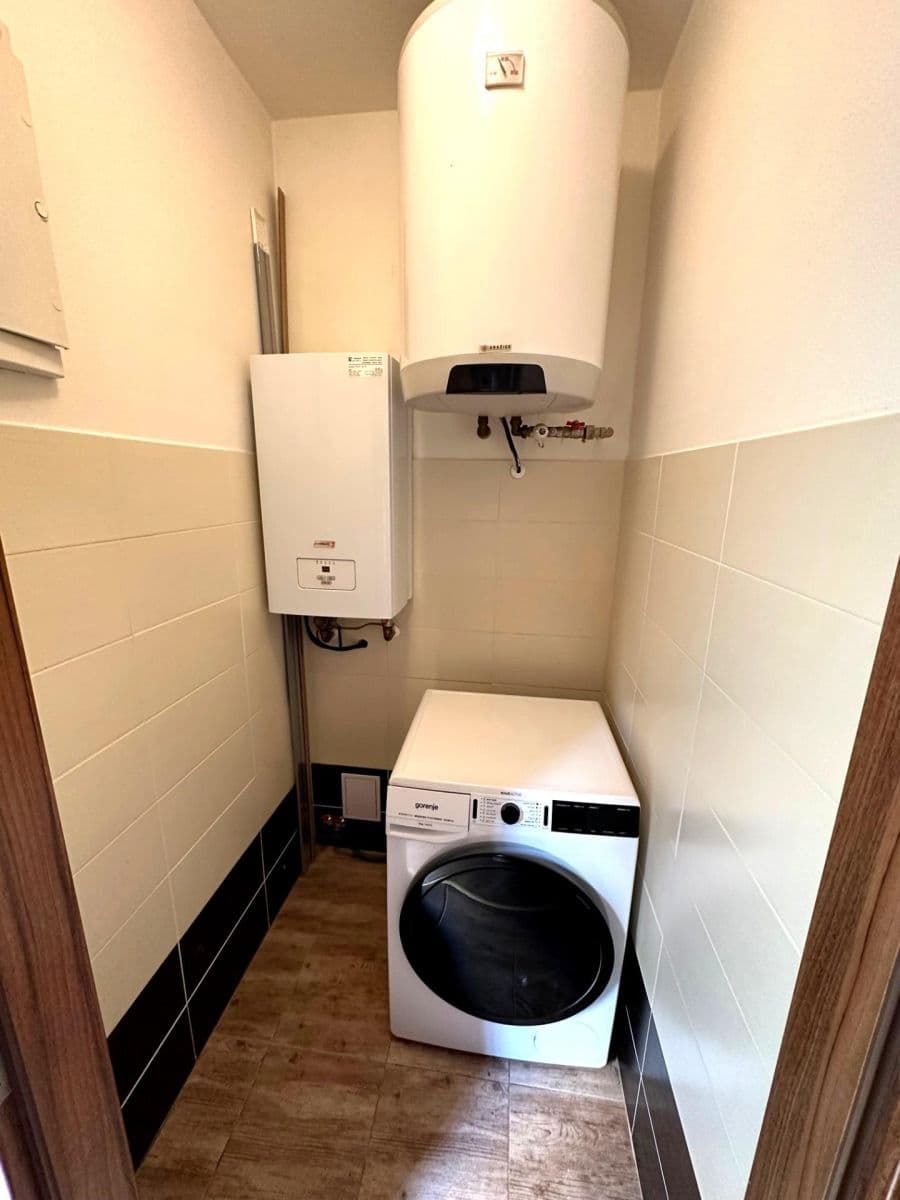 Pronájem bytu 3+kk 100 m², Čestmírova, Praha, Praha Pronájem bytu 3+kk 100 m², Čestmírova, Praha, Praha
