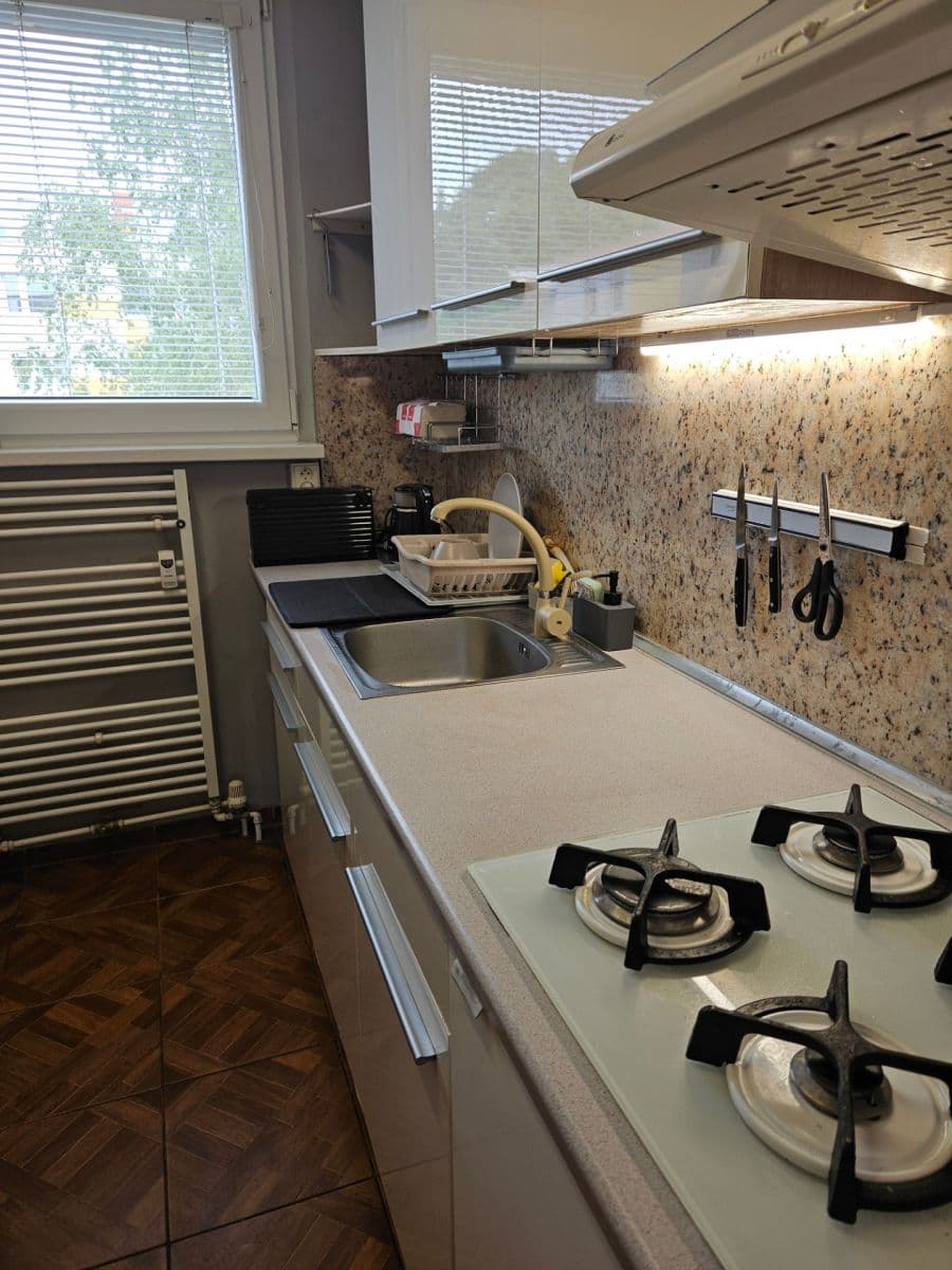 Pronájem bytu 3+1 80 m², Staré záhrady, Ružinov, Bratislavský kraj Pronájem bytu 3+1 80 m², Staré záhrady, Ružinov, Bratislavský kraj