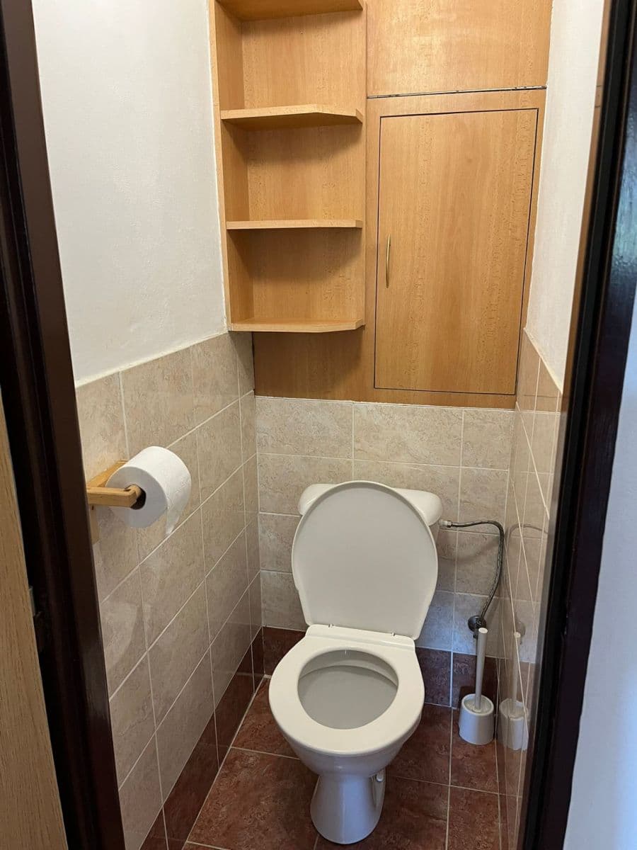 Pronájem bytu 4+1 76 m², Hlavní, Praha, Praha Pronájem bytu 4+1 76 m², Hlavní, Praha, Praha