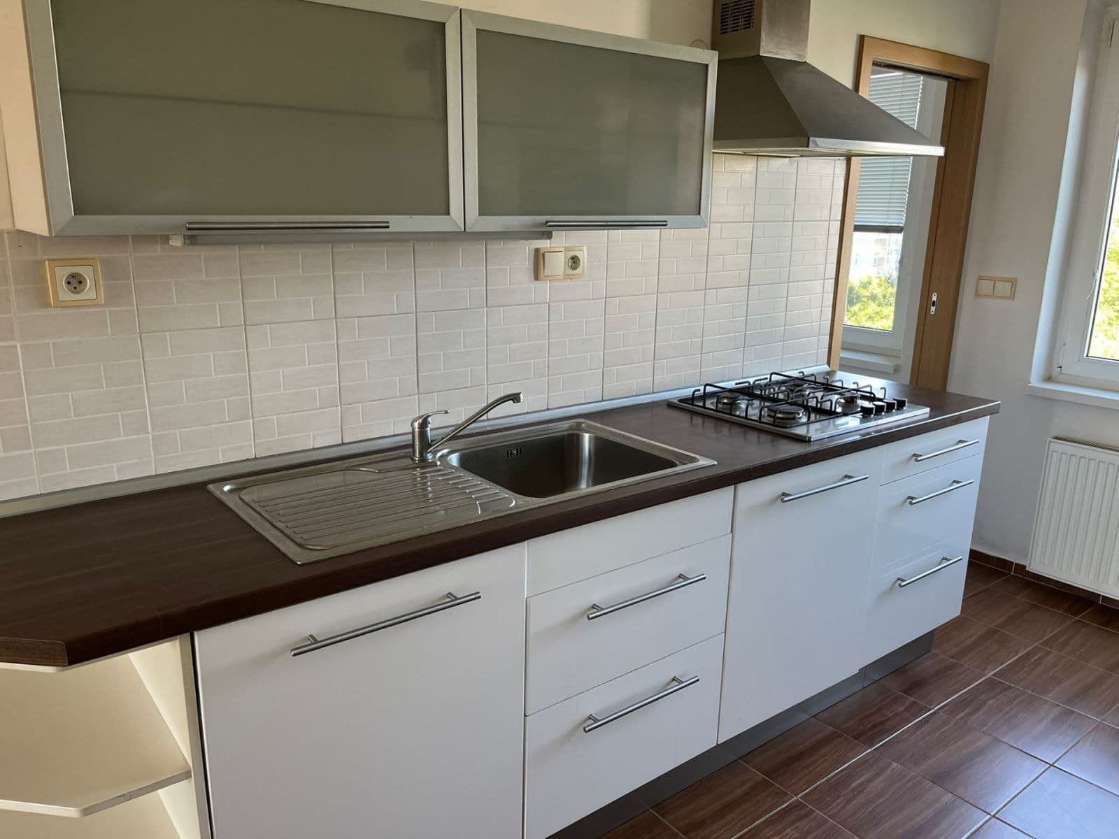 Pronájem bytu 4+1 76 m², Hlavní, Praha, Praha Pronájem bytu 4+1 76 m², Hlavní, Praha, Praha