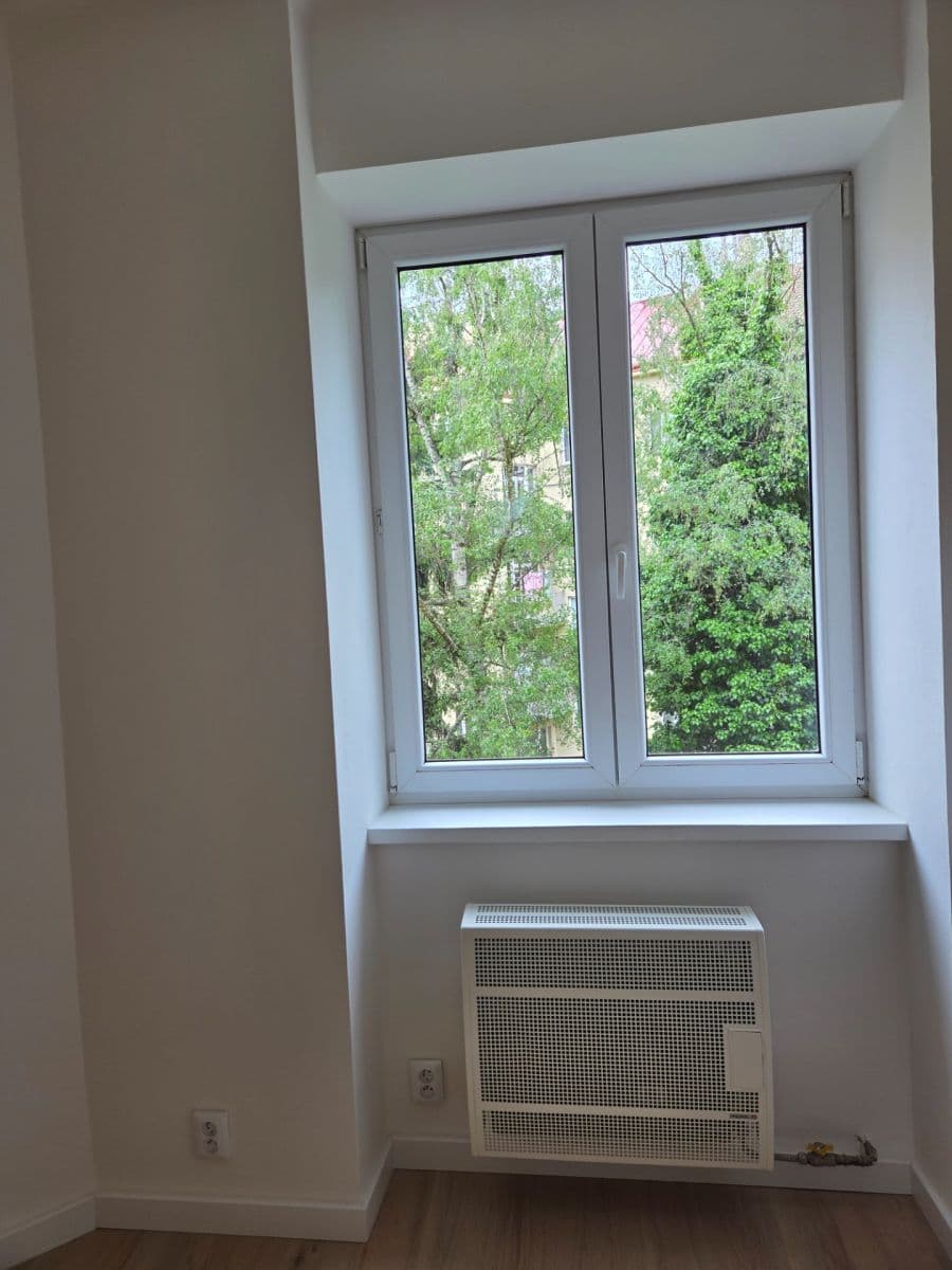 Pronájem bytu 1+kk 24 m², Pivovarnická, Praha, Praha Pronájem bytu 1+kk 24 m², Pivovarnická, Praha, Praha
