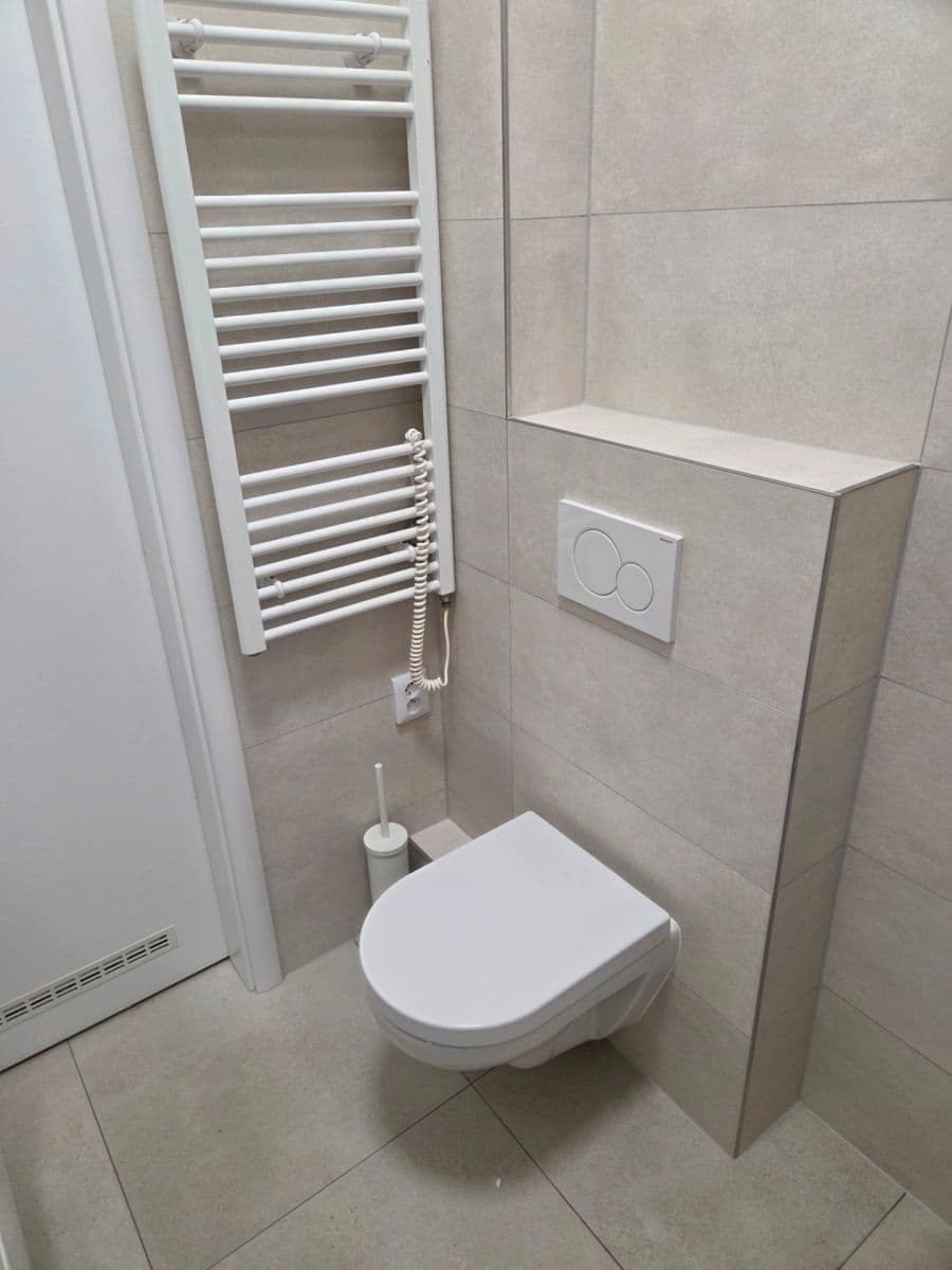 Pronájem bytu 1+kk 24 m², Pivovarnická, Praha, Praha Pronájem bytu 1+kk 24 m², Pivovarnická, Praha, Praha