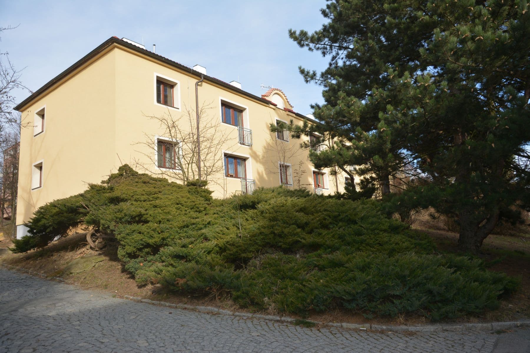 Pronájem bytu 3+1 71 m², Pražská, Slaný, Středočeský kraj Pronájem bytu 3+1 71 m², Pražská, Slaný, Středočeský kraj