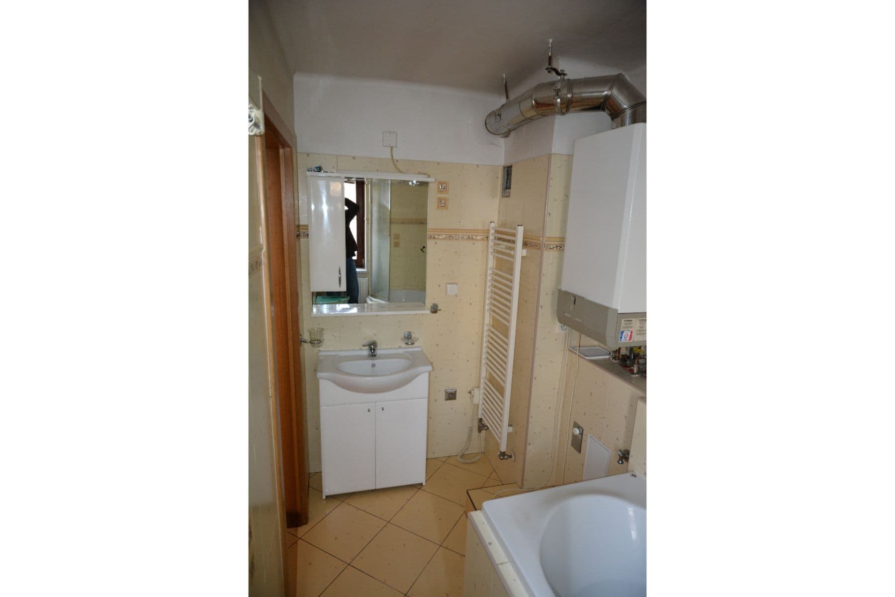 Pronájem bytu 3+1 71 m², Pražská, Slaný, Středočeský kraj Pronájem bytu 3+1 71 m², Pražská, Slaný, Středočeský kraj