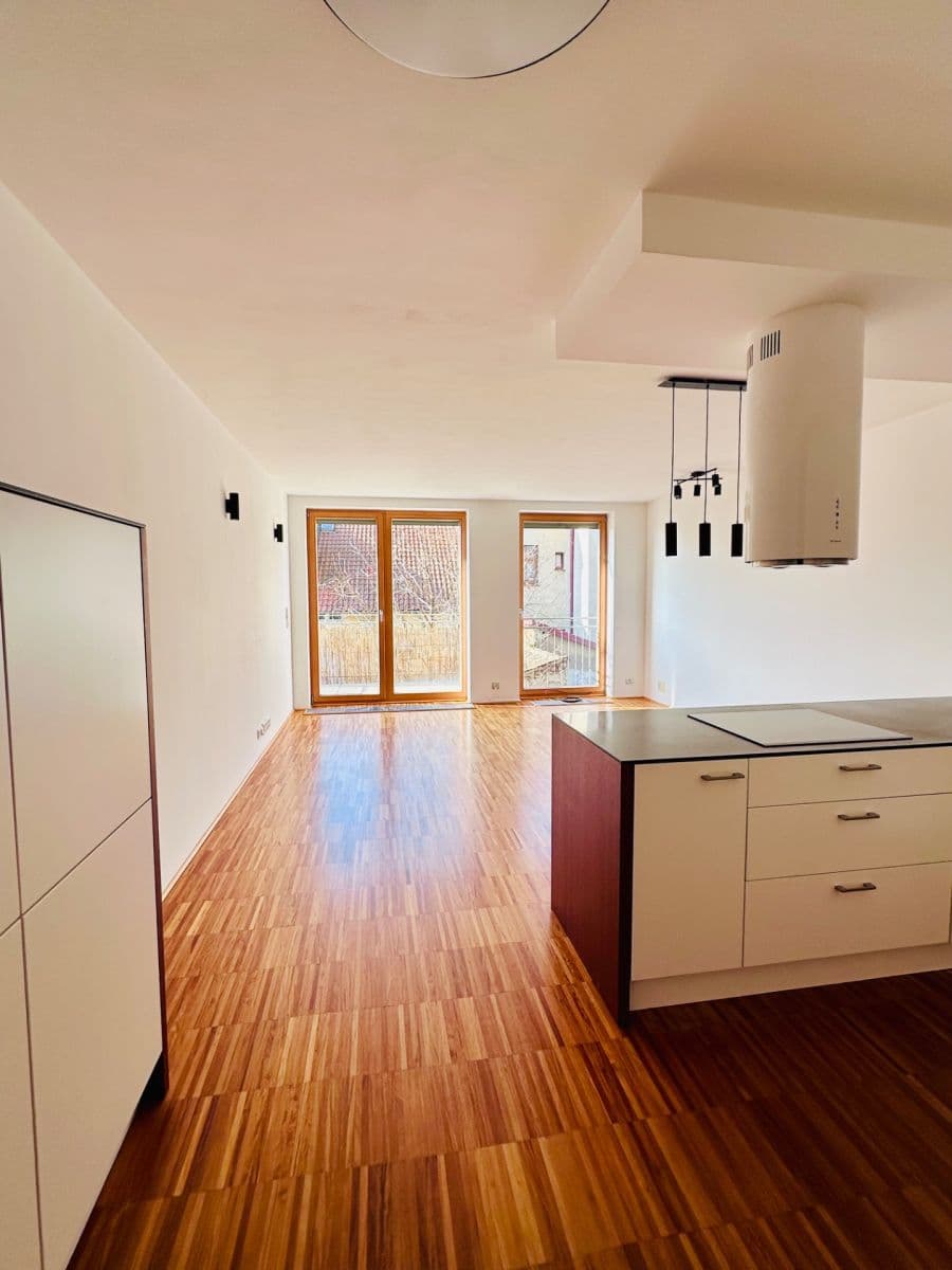 Pronájem bytu 3+kk 77 m², Pod Hliništěm, Praha, Praha Pronájem bytu 3+kk 77 m², Pod Hliništěm, Praha, Praha