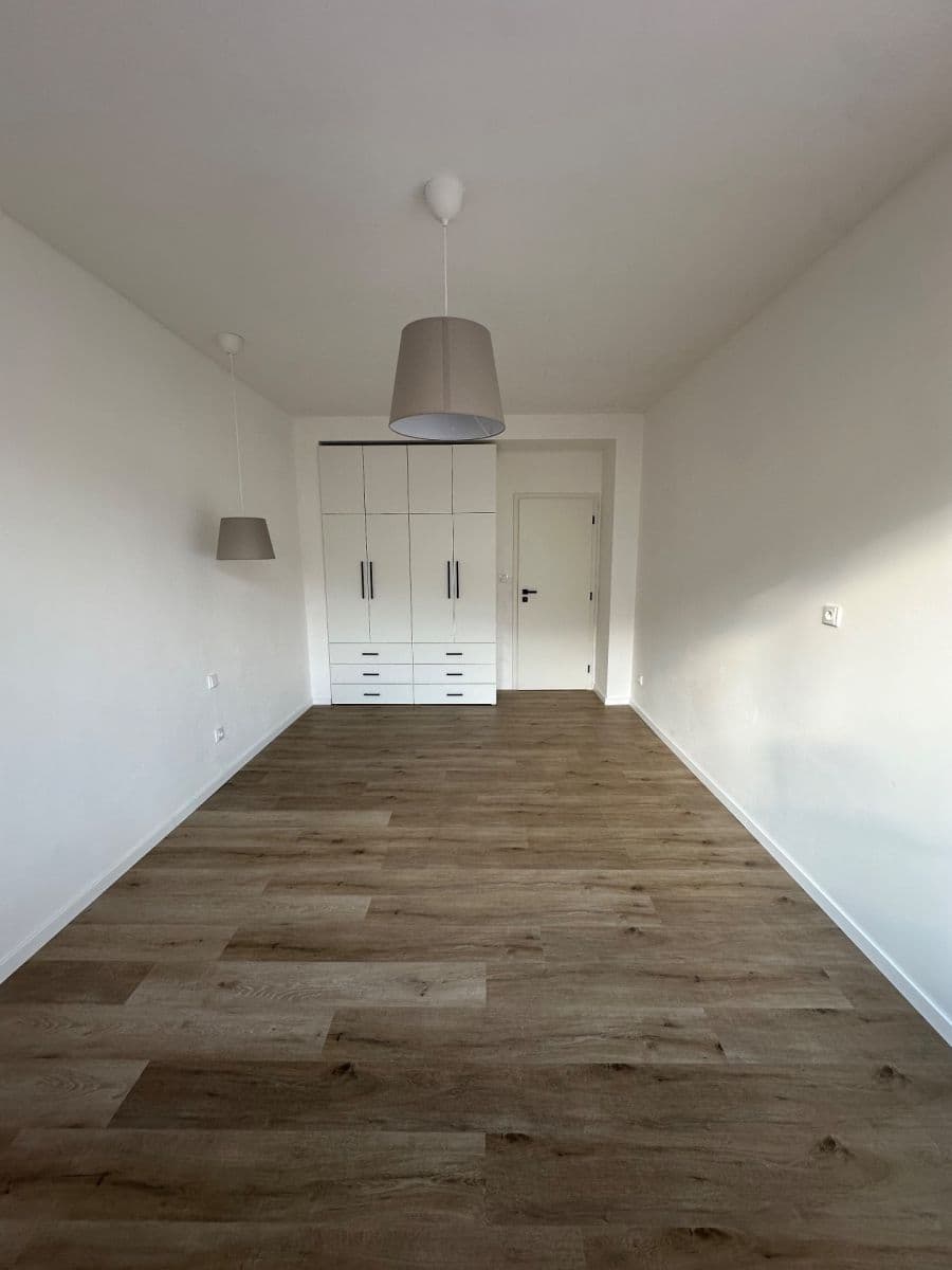 Pronájem bytu 2+kk 58 m², Riegrova, Černošice, Středočeský kraj Pronájem bytu 2+kk 58 m², Riegrova, Černošice, Středočeský kraj