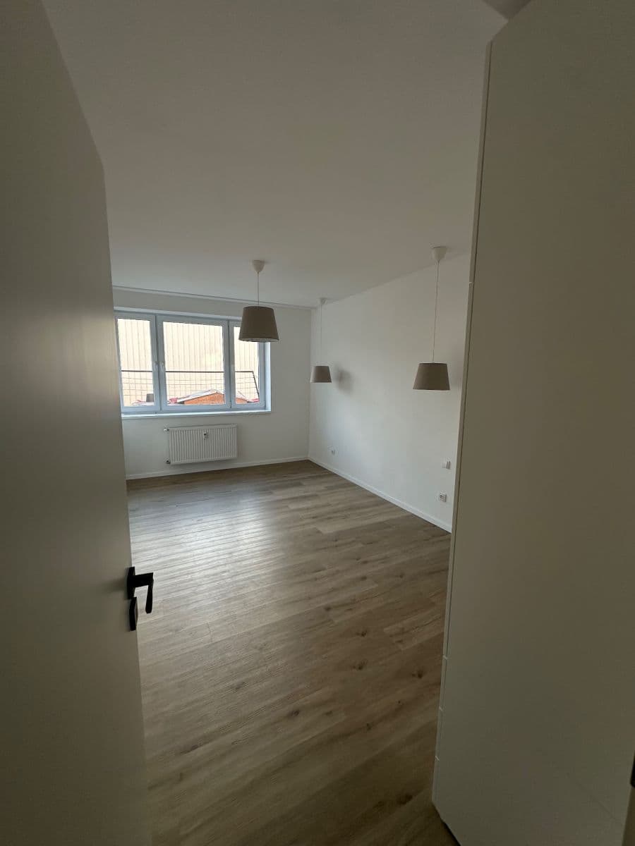 Pronájem bytu 2+kk 58 m², Riegrova, Černošice, Středočeský kraj Pronájem bytu 2+kk 58 m², Riegrova, Černošice, Středočeský kraj