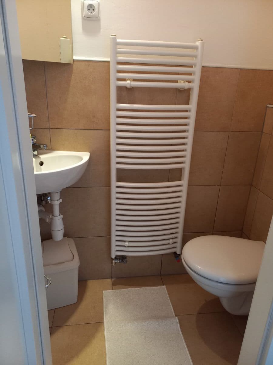 Pronájem bytu 2+kk 45 m², Pešlova, Praha, Praha Pronájem bytu 2+kk 45 m², Pešlova, Praha, Praha