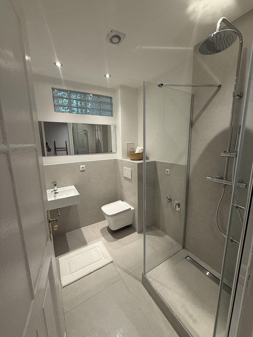 Prodej bytu 1+1 27 m², Berlin, Berlín Prodej bytu 1+1 27 m², Berlin, Berlín