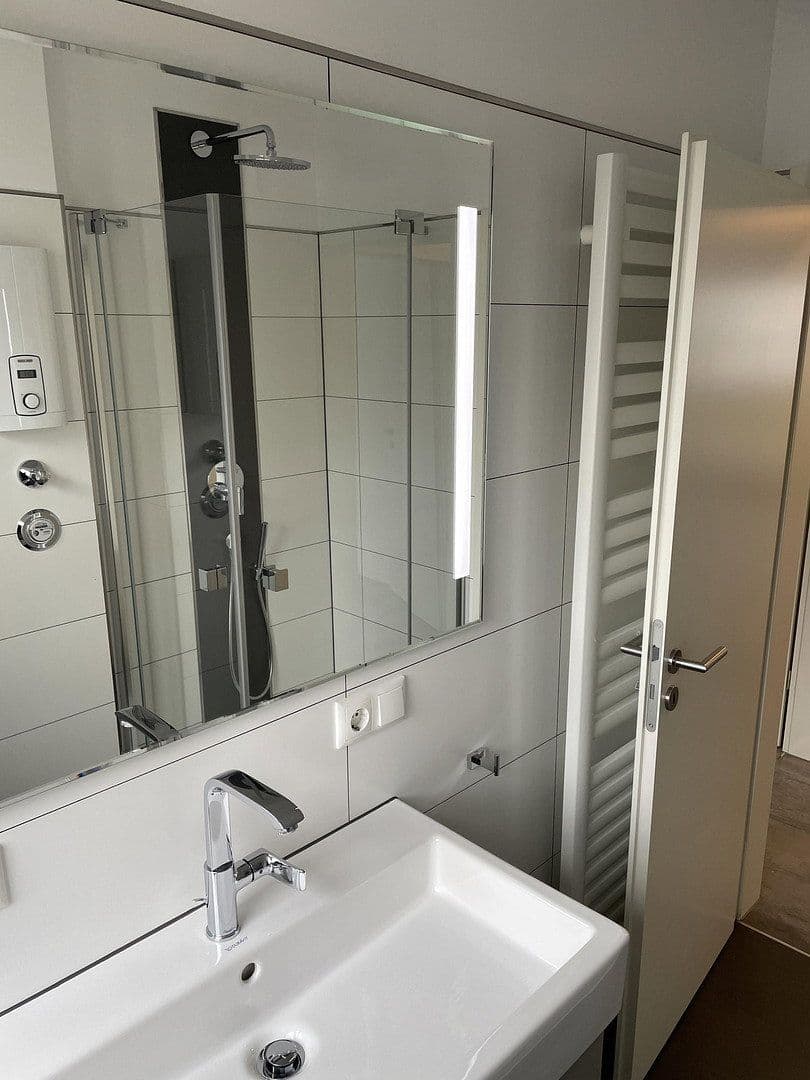 Pronájem bytu 3+1 85 m², Griesheim, Hessen Pronájem bytu 3+1 85 m², Griesheim, Hessen