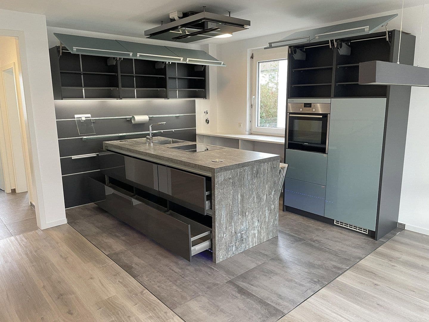 Pronájem bytu 3+1 85 m², Griesheim, Hessen Pronájem bytu 3+1 85 m², Griesheim, Hessen