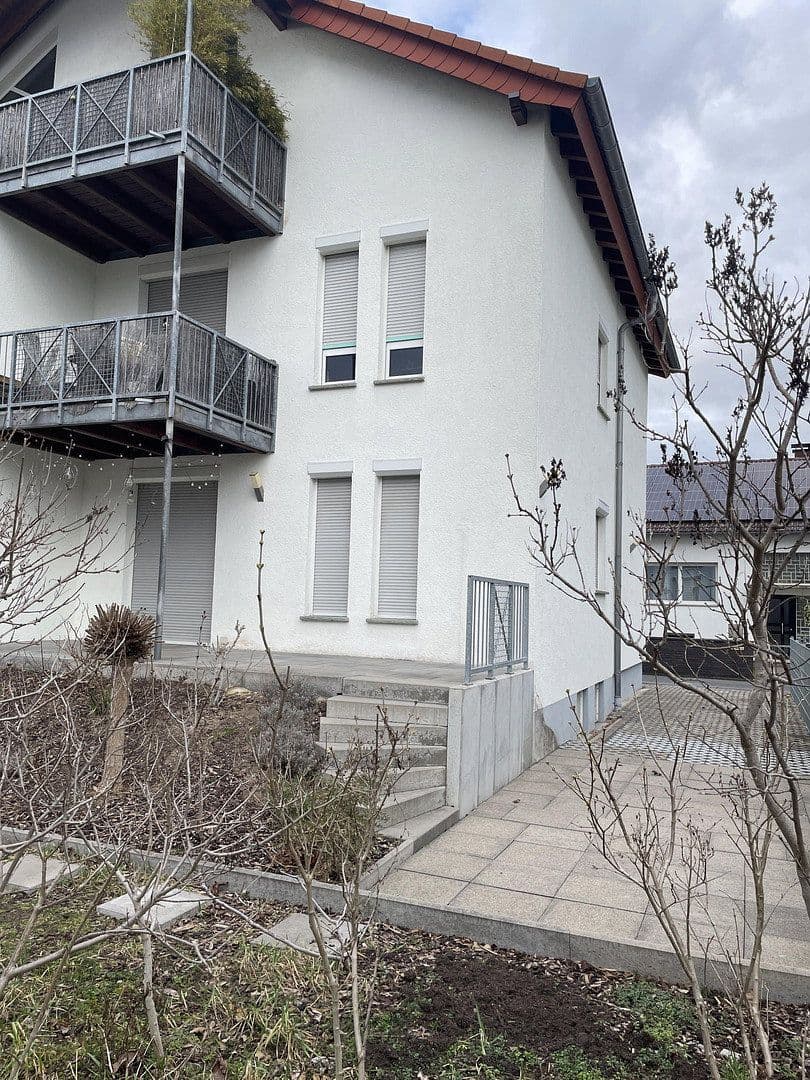 Pronájem bytu 3+1 85 m², Griesheim, Hessen Pronájem bytu 3+1 85 m², Griesheim, Hessen
