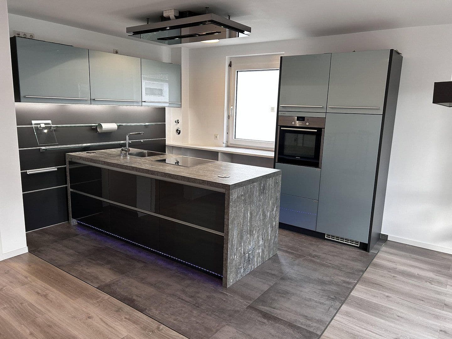 Pronájem bytu 3+1 85 m², Griesheim, Hessen Pronájem bytu 3+1 85 m², Griesheim, Hessen