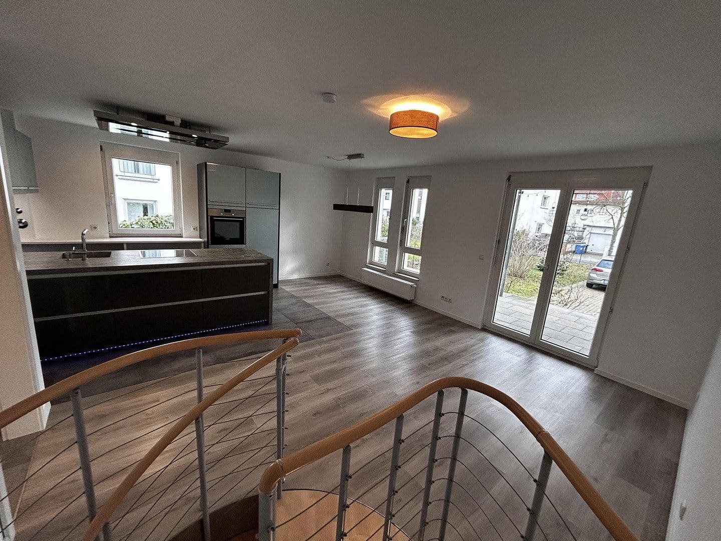 Pronájem bytu 3+1 85 m², Griesheim, Hessen Pronájem bytu 3+1 85 m², Griesheim, Hessen