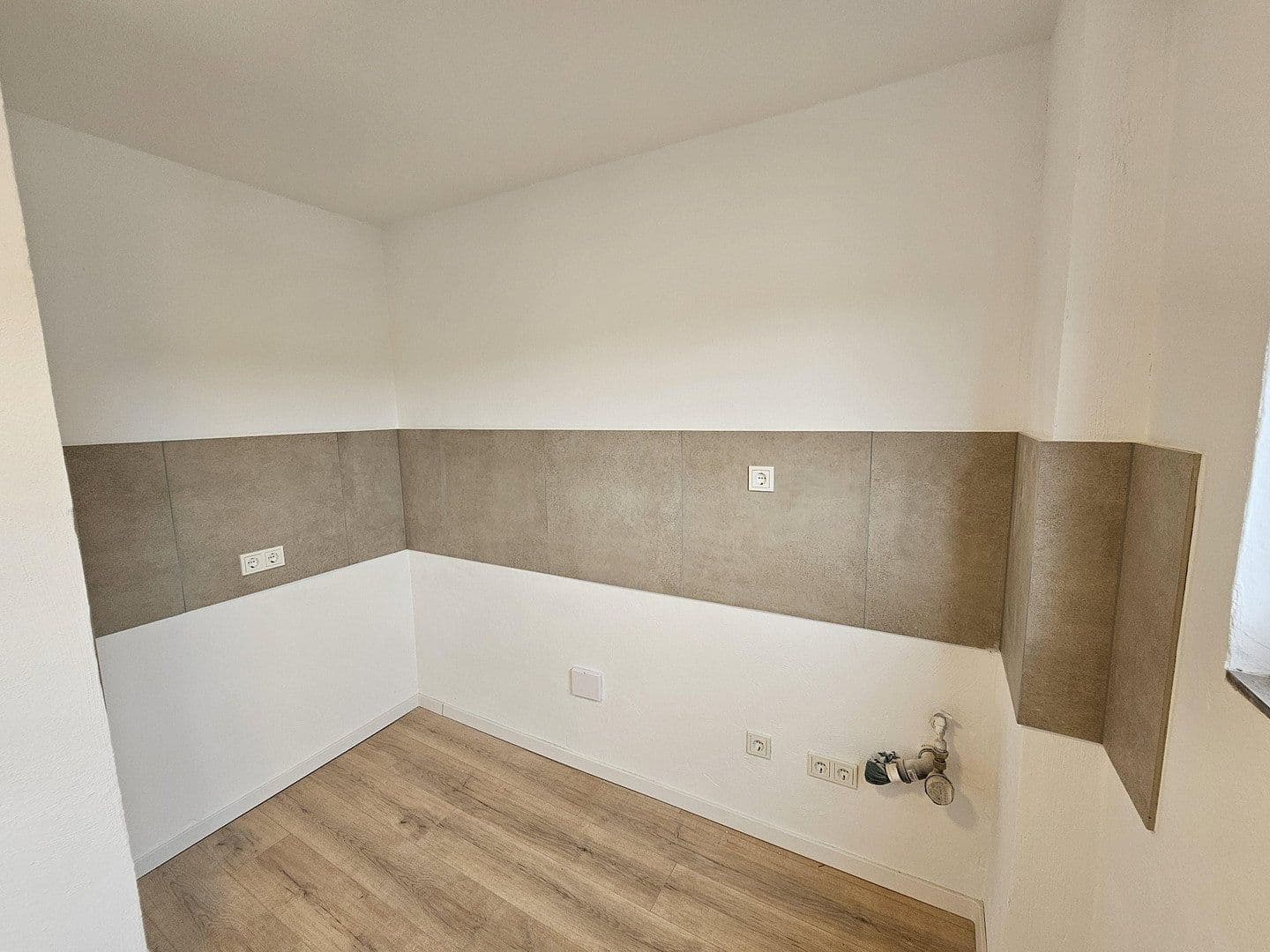 Pronájem bytu 3+1 62 m², Brückenstraße 26, Schiffweiler, Země Sársko Pronájem bytu 3+1 62 m², Brückenstraße 26, Schiffweiler, Země Sársko