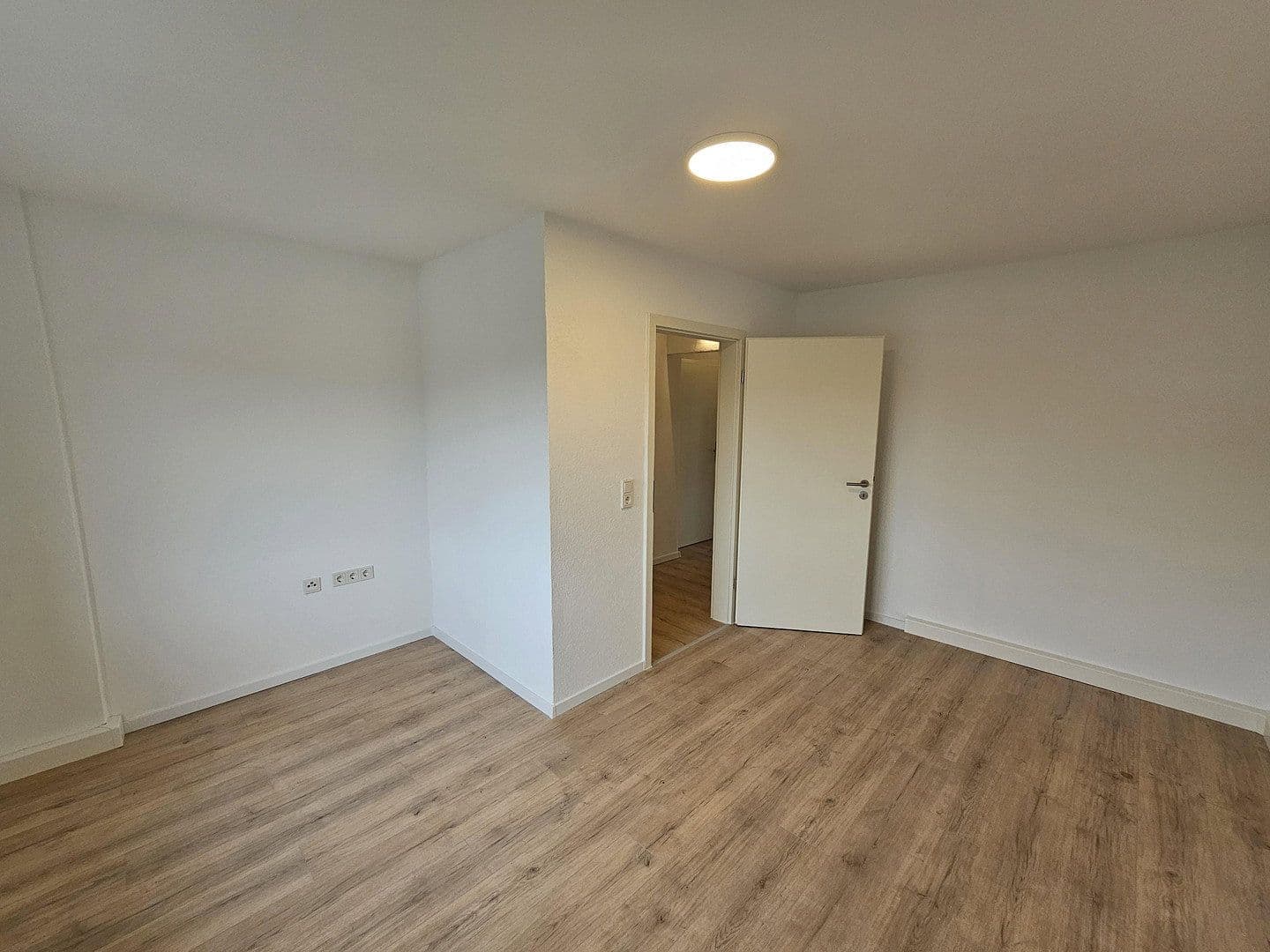 Pronájem bytu 3+1 62 m², Brückenstraße 26, Schiffweiler, Země Sársko Pronájem bytu 3+1 62 m², Brückenstraße 26, Schiffweiler, Země Sársko