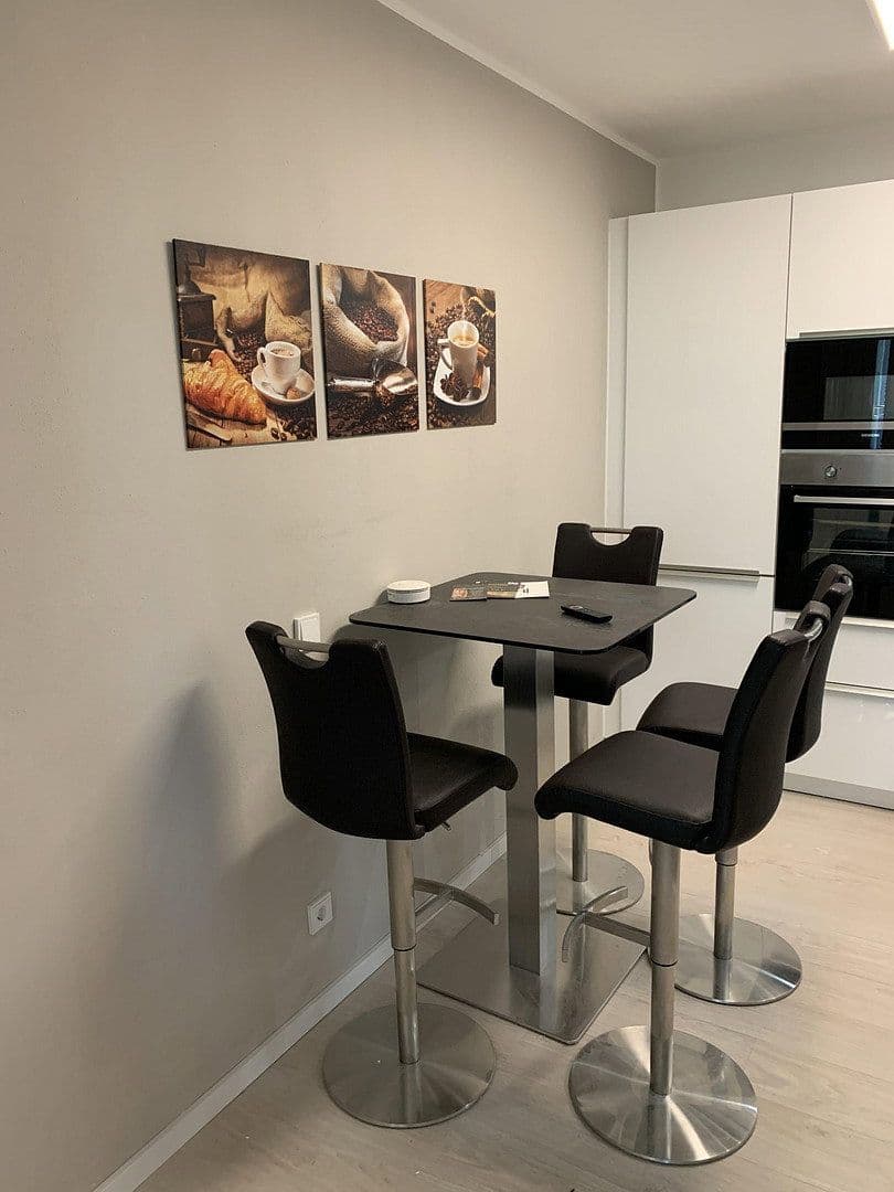 Prodej bytu 2+1 67 m², Prinzregentenstraße 130, München, Bavorsko Prodej bytu 2+1 67 m², Prinzregentenstraße 130, München, Bavorsko