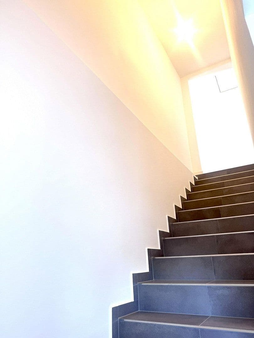Pronájem bytu 4+1 107 m², Am Schießberg 4, Herborn, Hessen Pronájem bytu 4+1 107 m², Am Schießberg 4, Herborn, Hessen