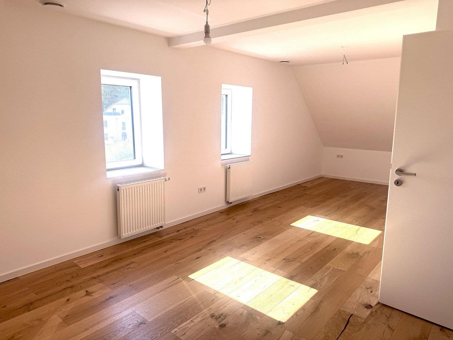 Pronájem bytu 4+1 107 m², Am Schießberg 4, Herborn, Hessen Pronájem bytu 4+1 107 m², Am Schießberg 4, Herborn, Hessen