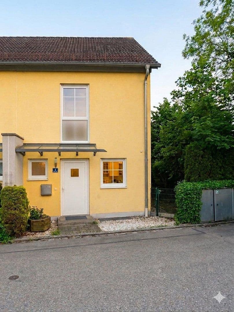 Prodej domu 117 m², pozemek 184 m², Unterschleißheim, Bavorsko Prodej domu 117 m², pozemek 184 m², Unterschleißheim, Bavorsko