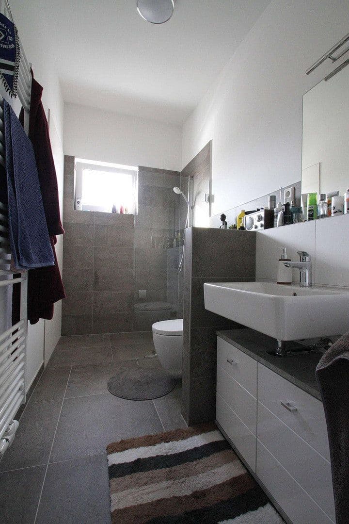 Prodej bytu 3+1 92 m², Dornheckenstr. 34a, Bonn, Severní Porýní-Vestfálsko Prodej bytu 3+1 92 m², Dornheckenstr. 34a, Bonn, Severní Porýní-Vestfálsko
